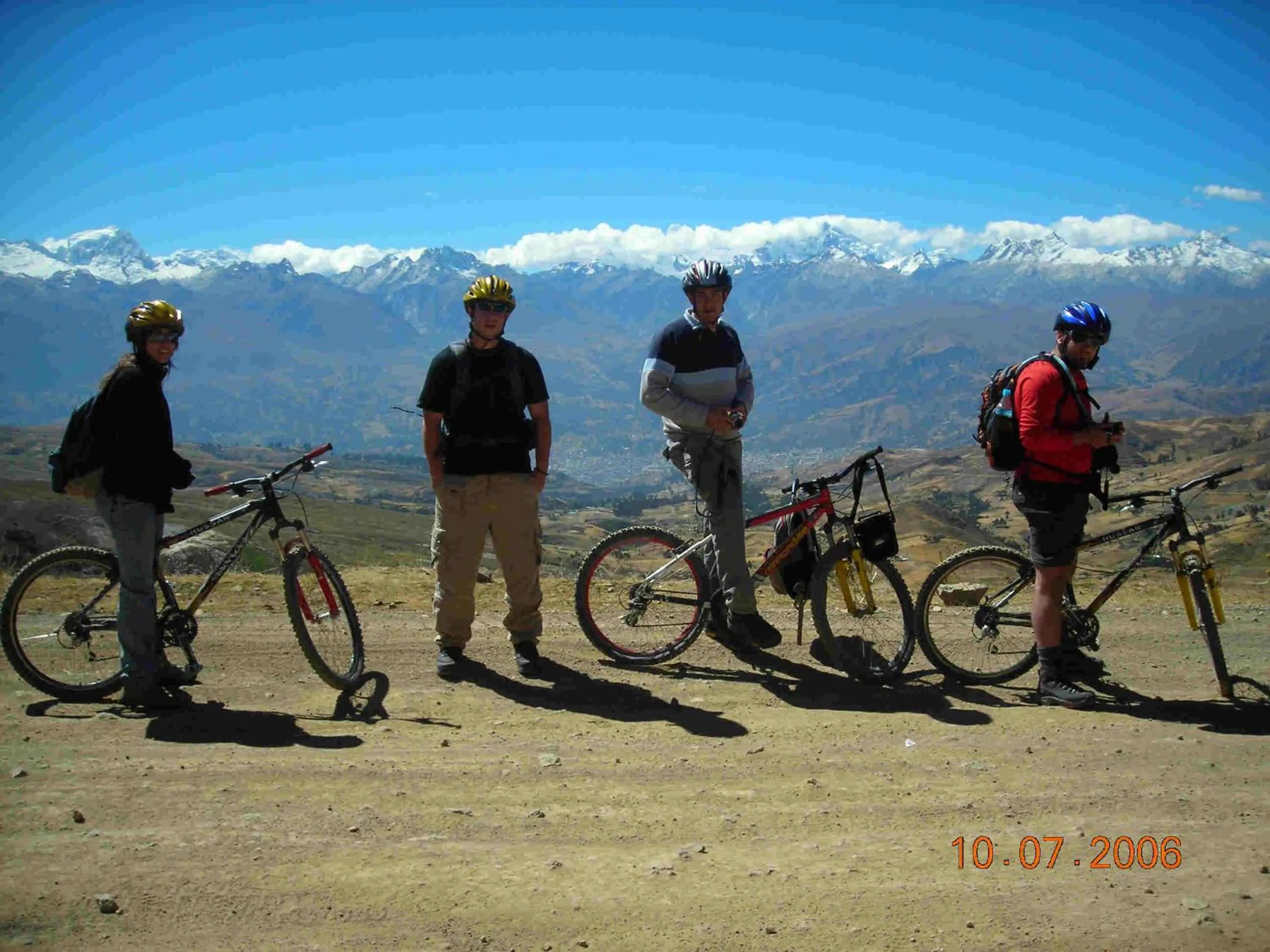 Cycling in Hotel de Turistas Huaraz