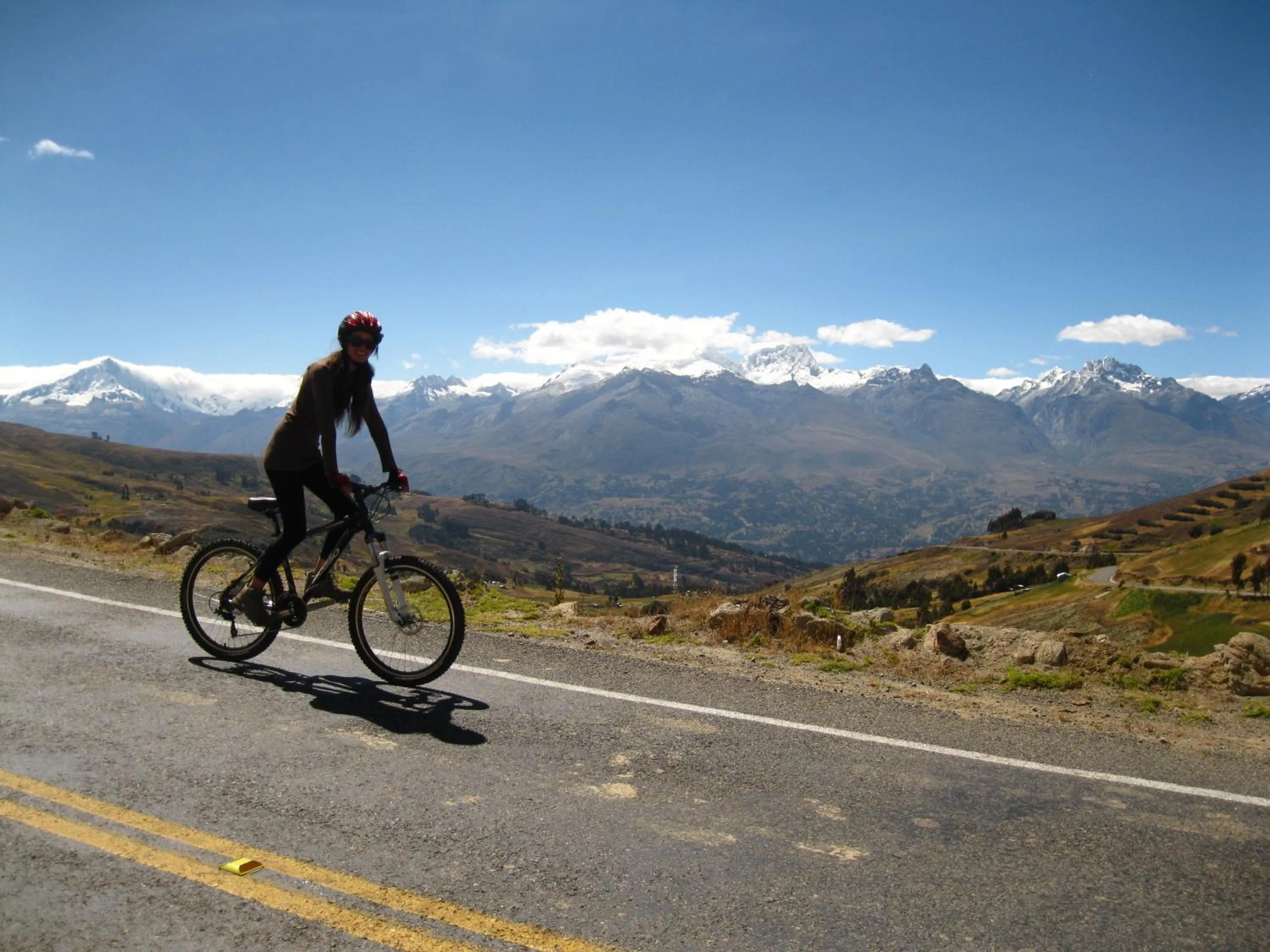 Cycling in Hotel de Turistas Huaraz