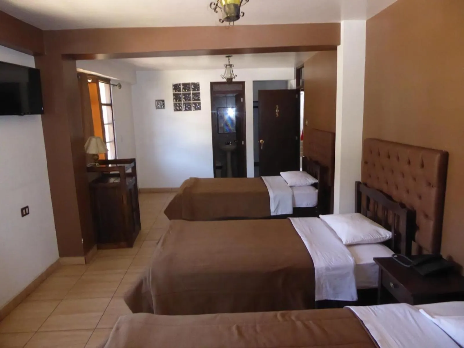 Family, Bed in Hotel de Turistas Huaraz