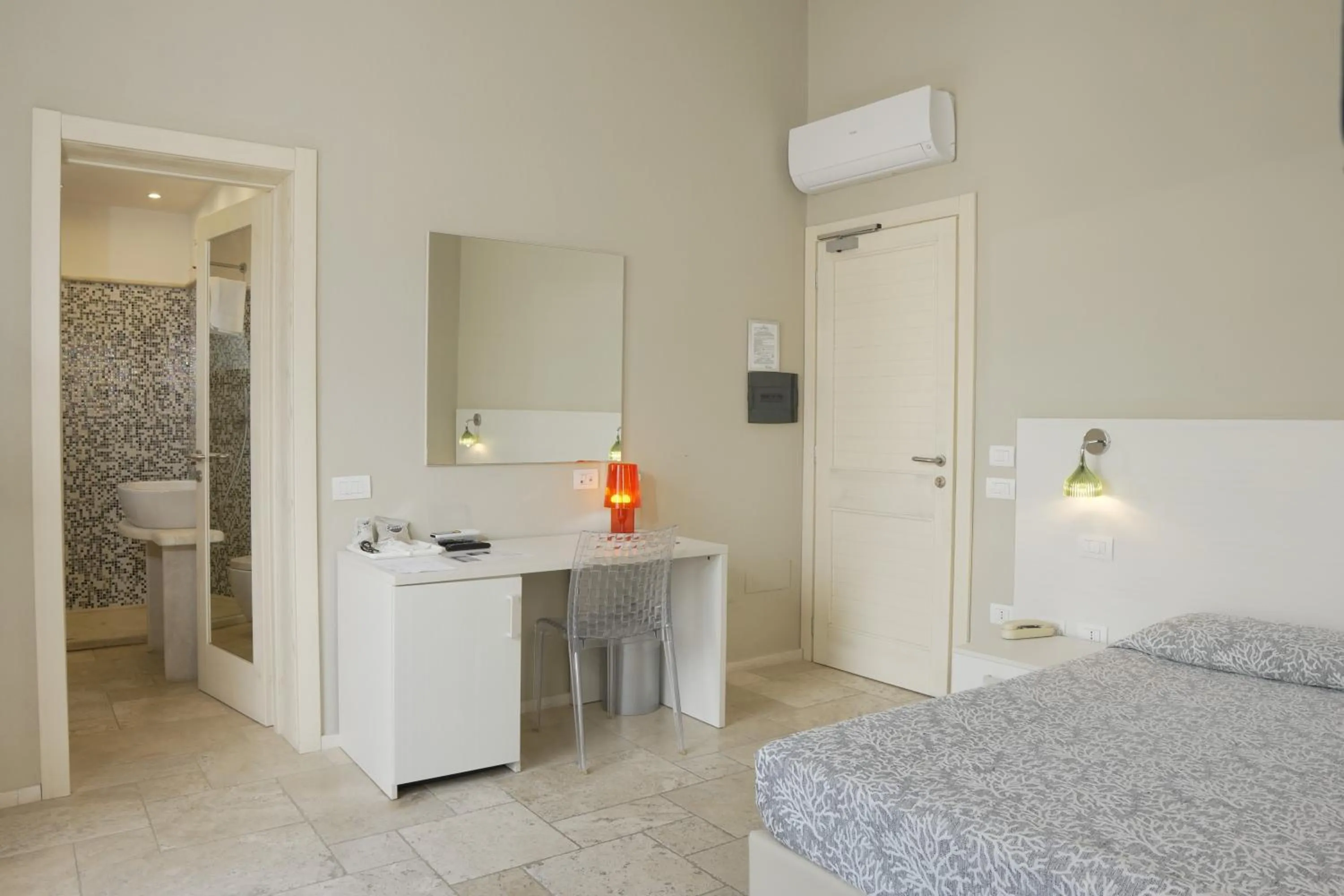 Bed in Domu Noa Hotel