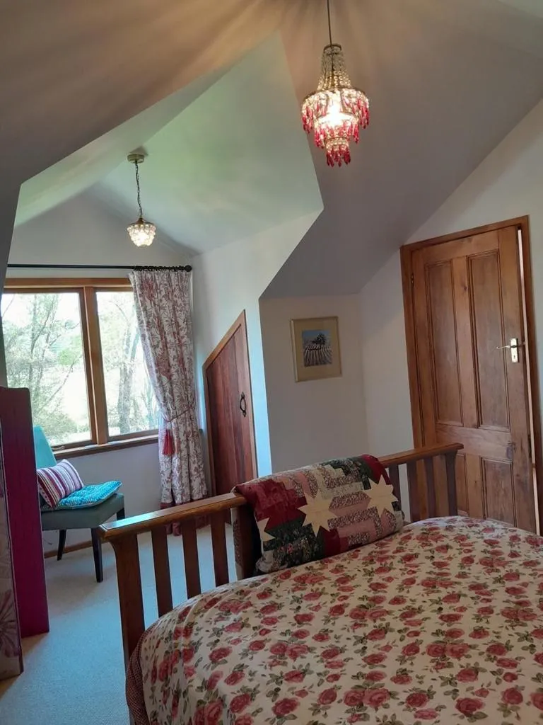 Bedroom, Bed in The Loft at The Last Straw