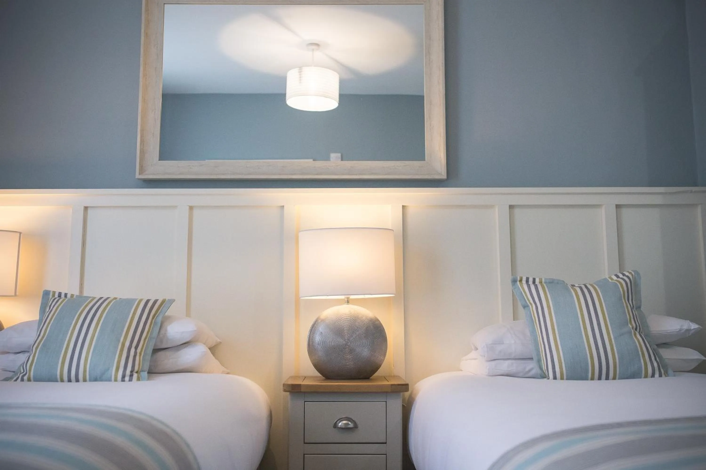 Bed in George Hotel, BW Signature Collection