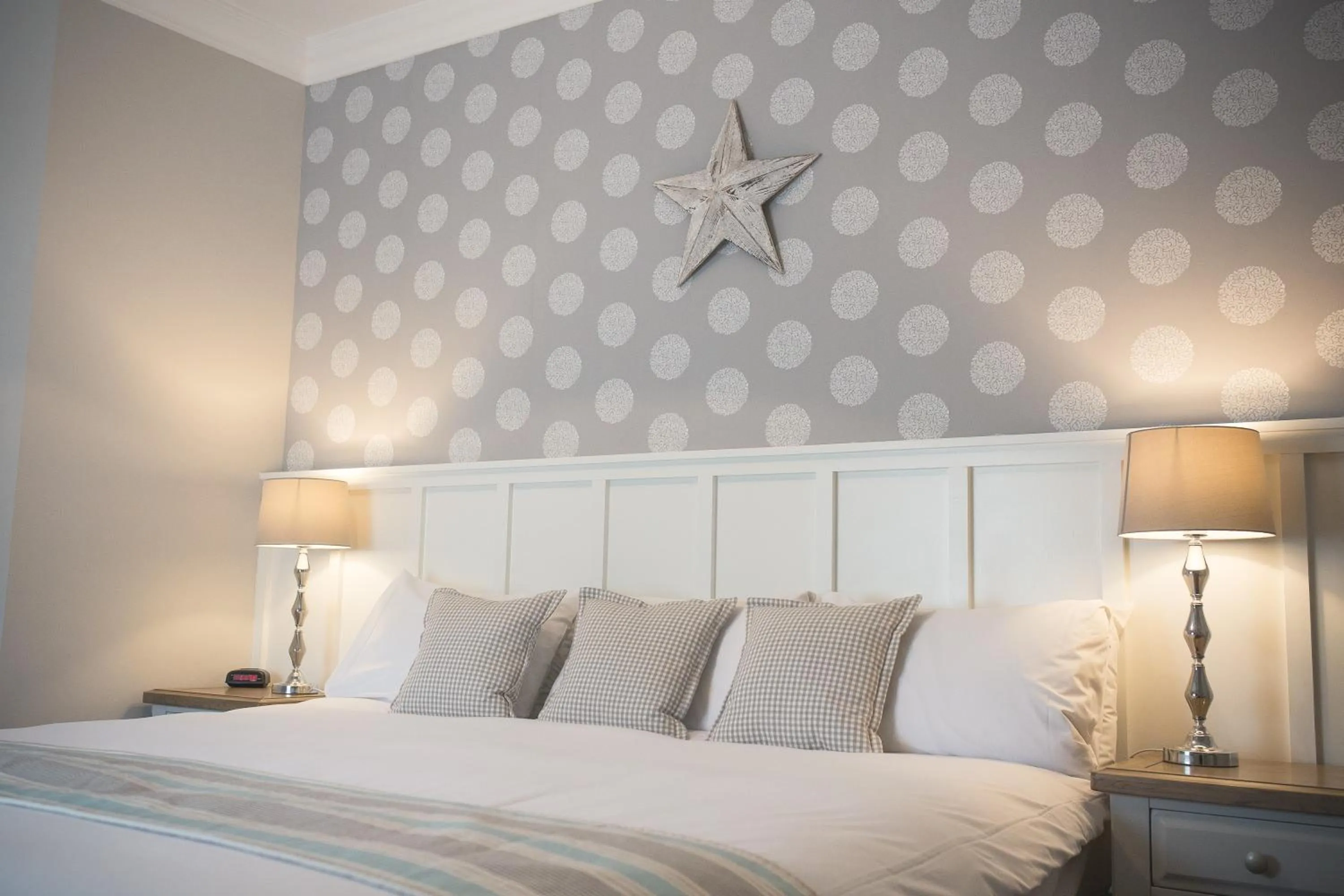 Bed in George Hotel, BW Signature Collection