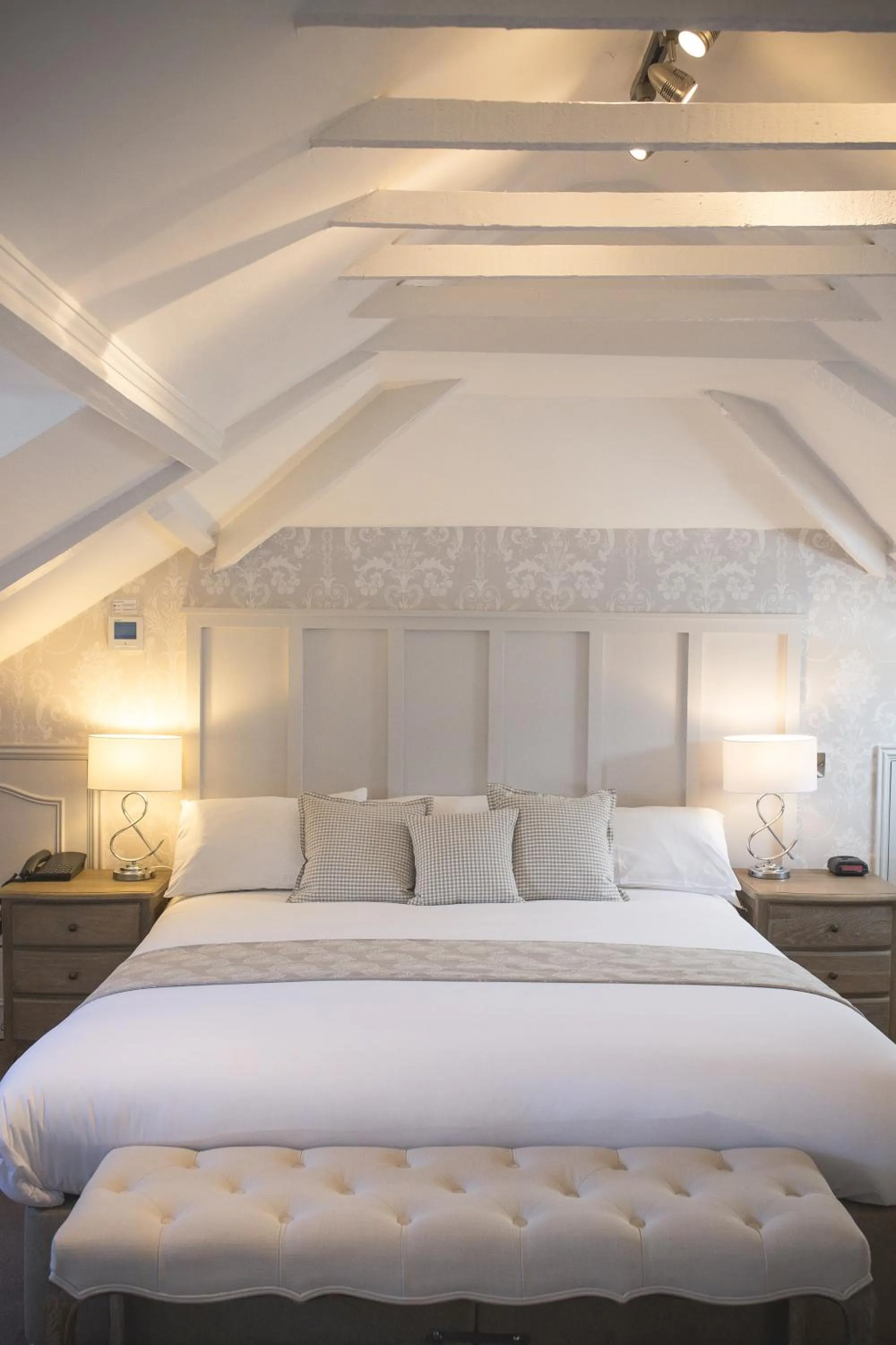 Bed in George Hotel, BW Signature Collection