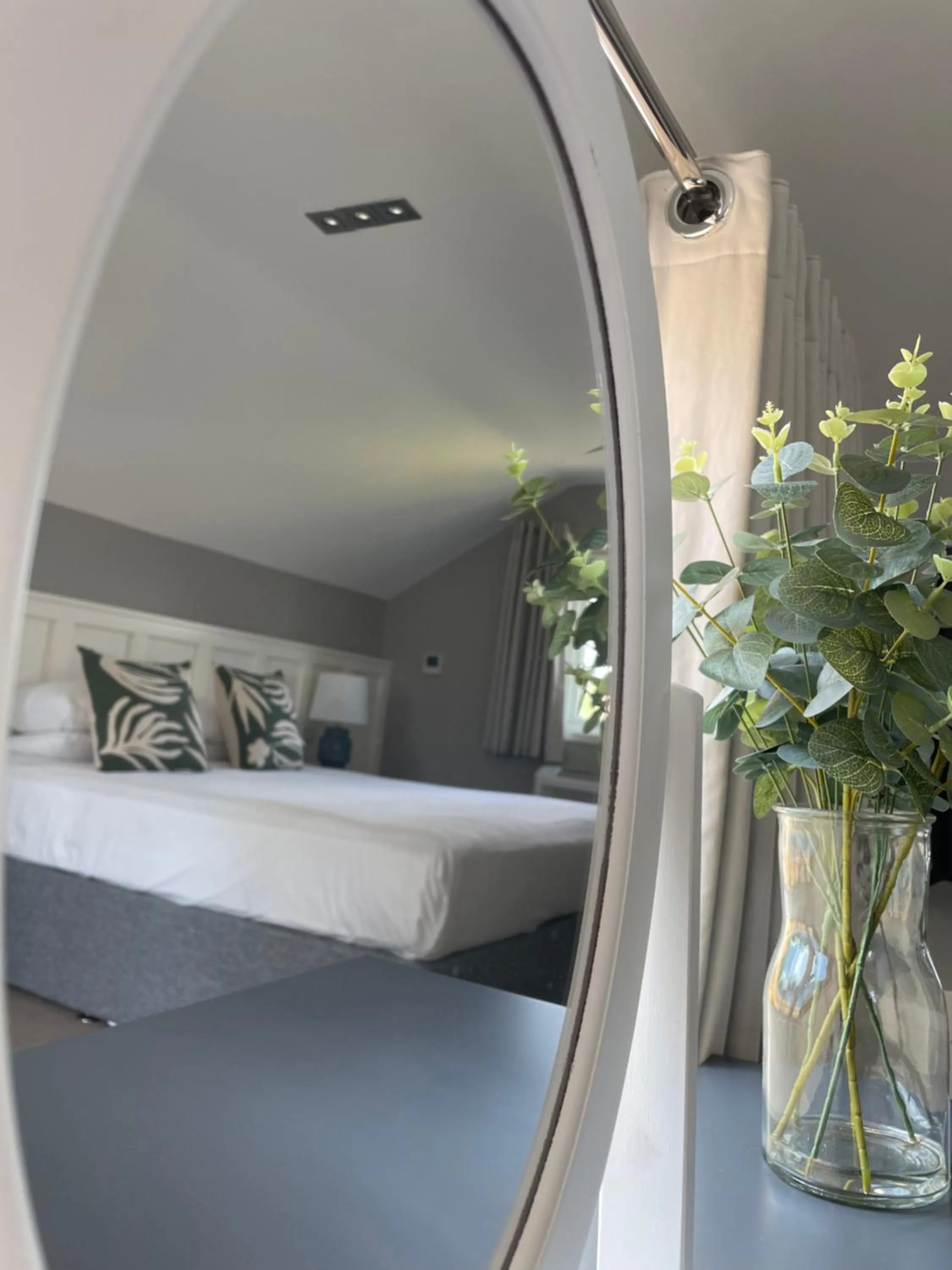 Bed in George Hotel, BW Signature Collection