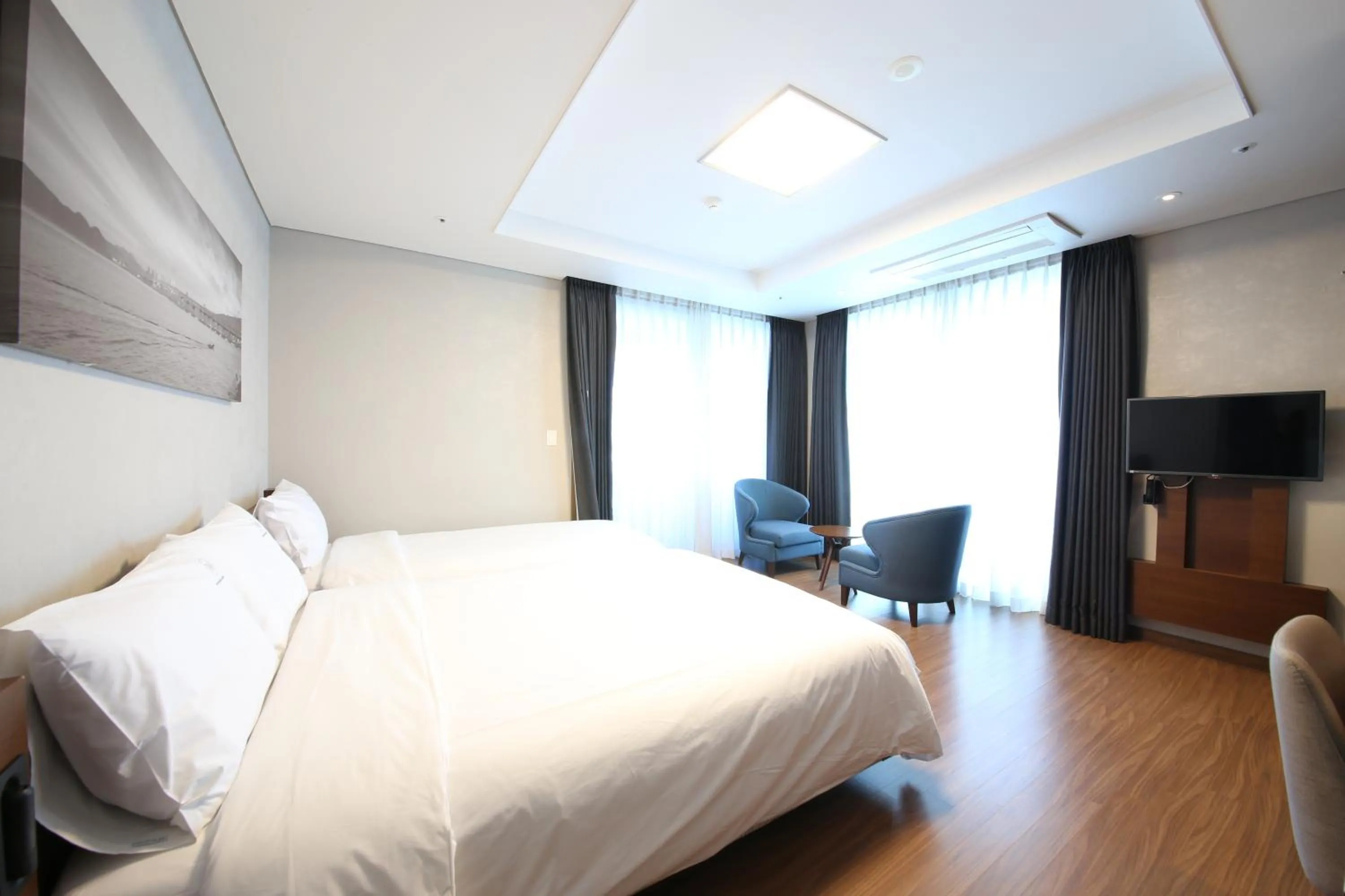 Bed in W Residence Hotel