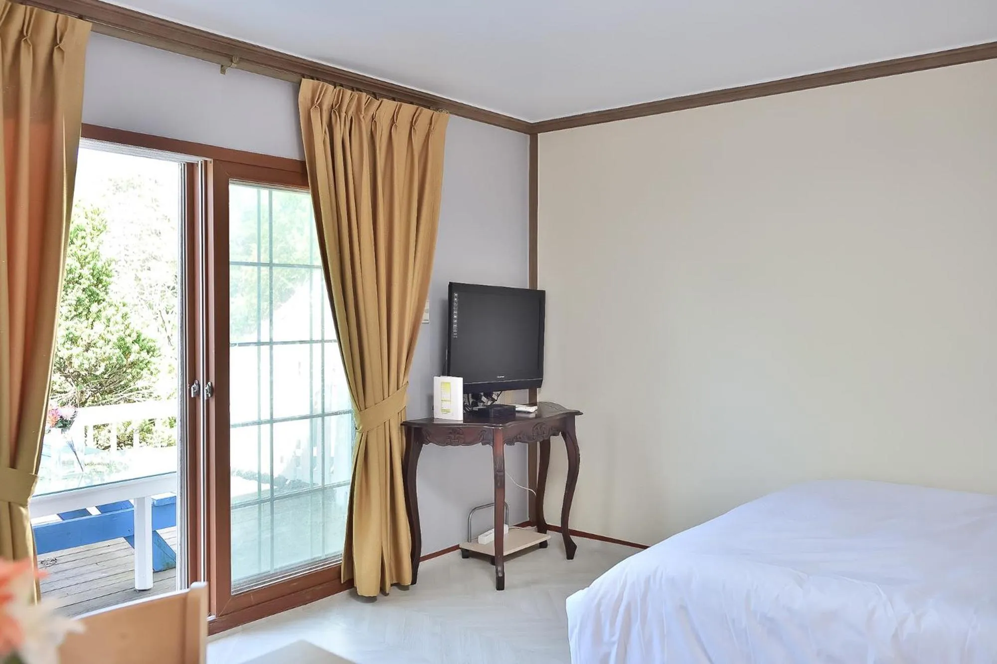 Bed in Yangyang Pulbit Pension