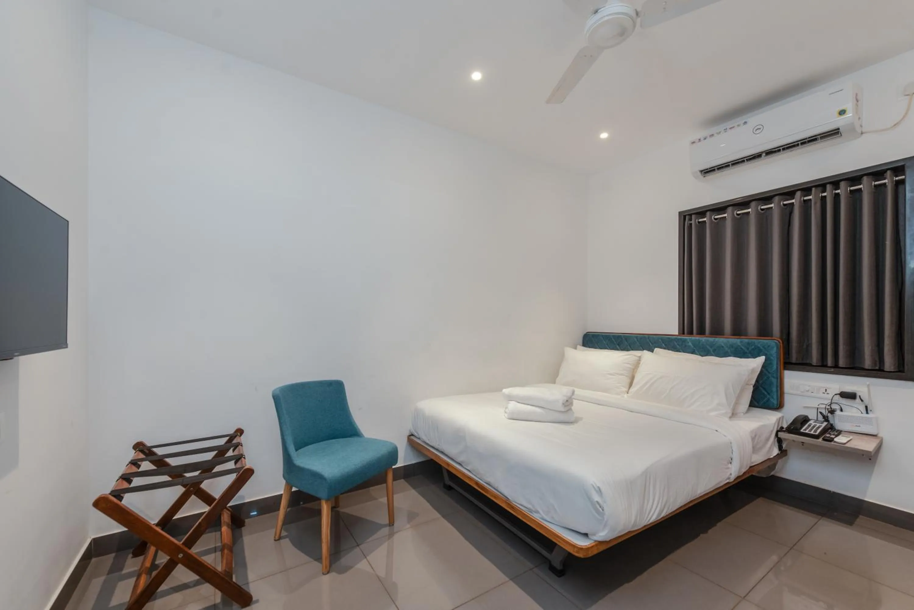 Bed in Shoolin Palace