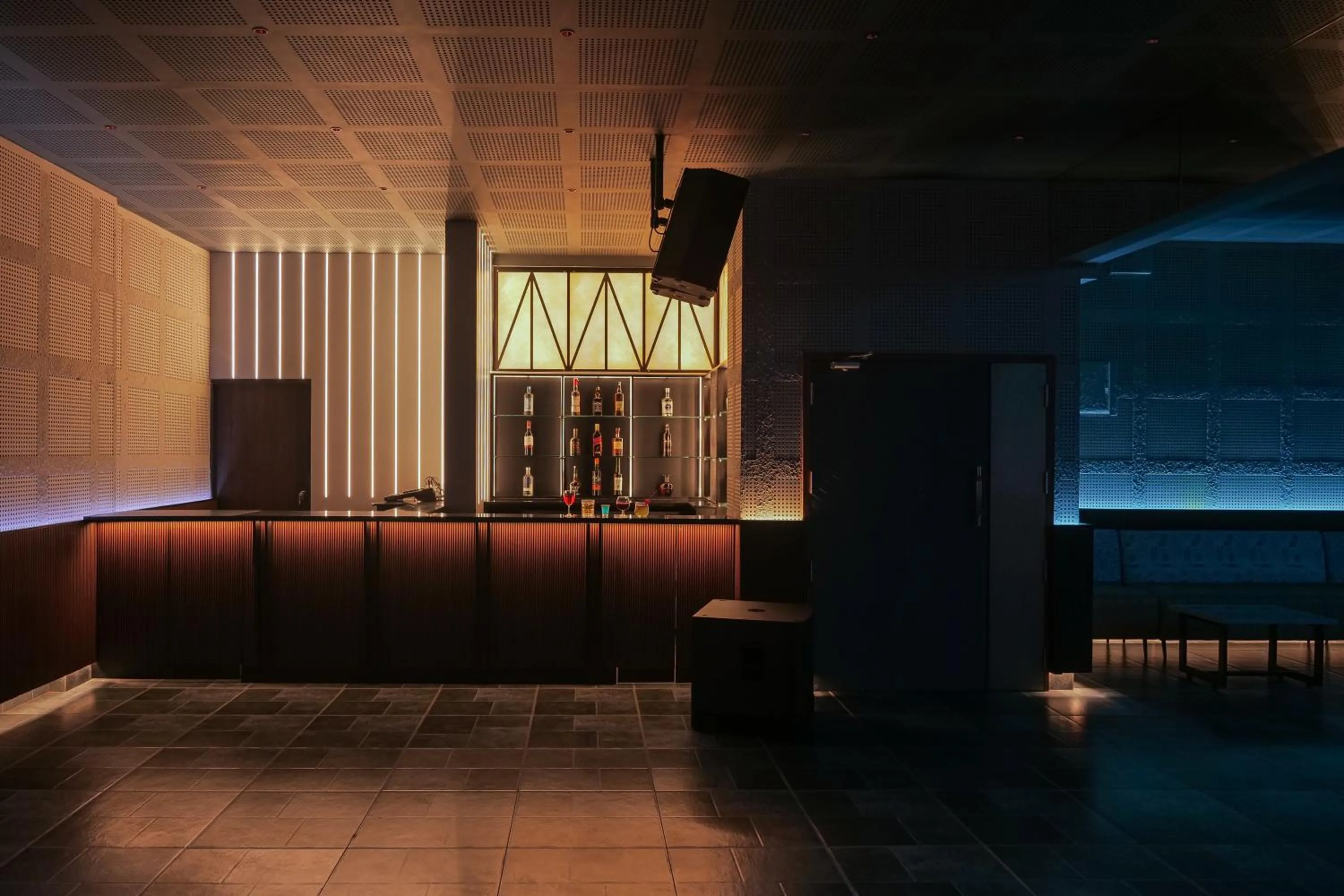 Nightclub / DJ in Shoolin Palace