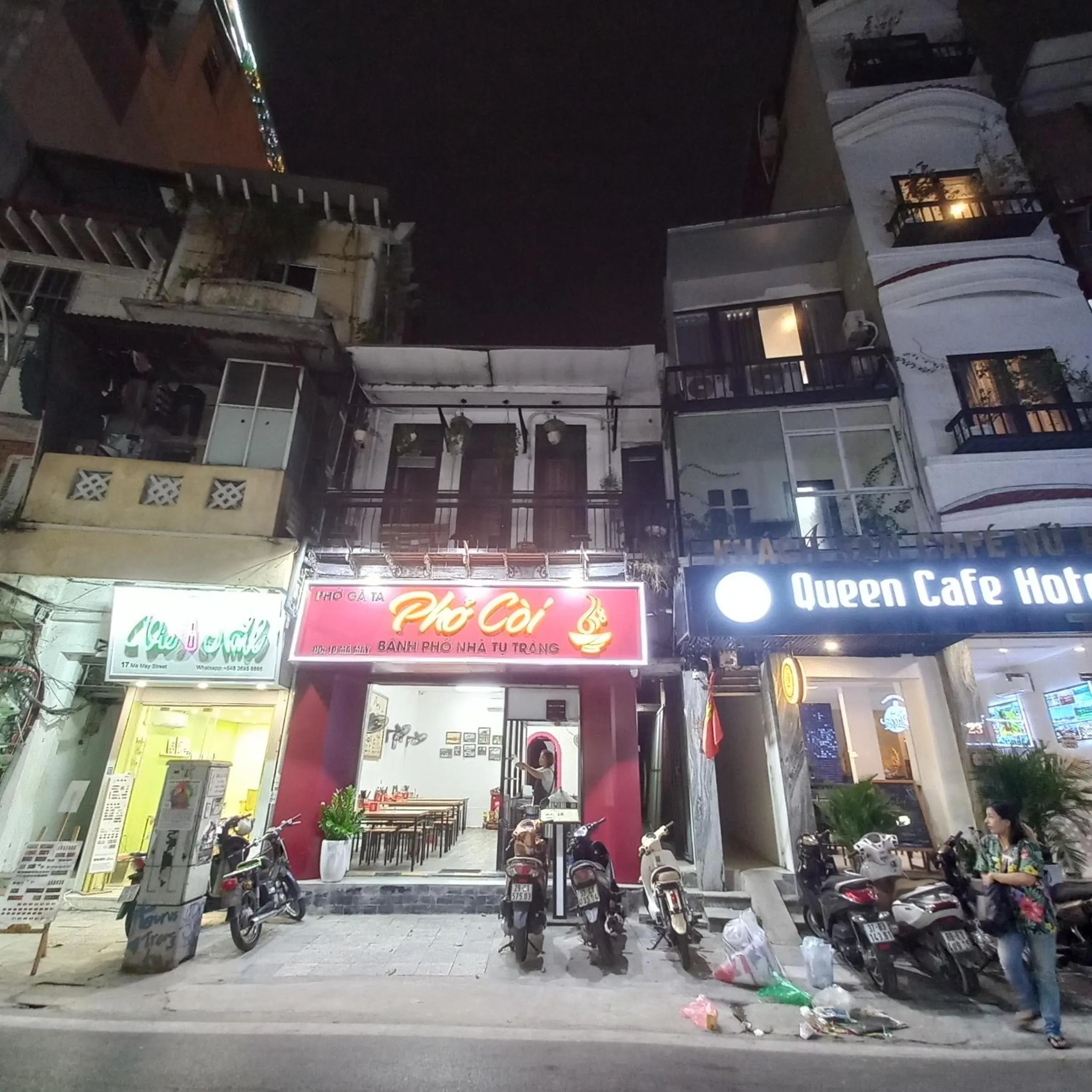 Property building in Amelié Homestay