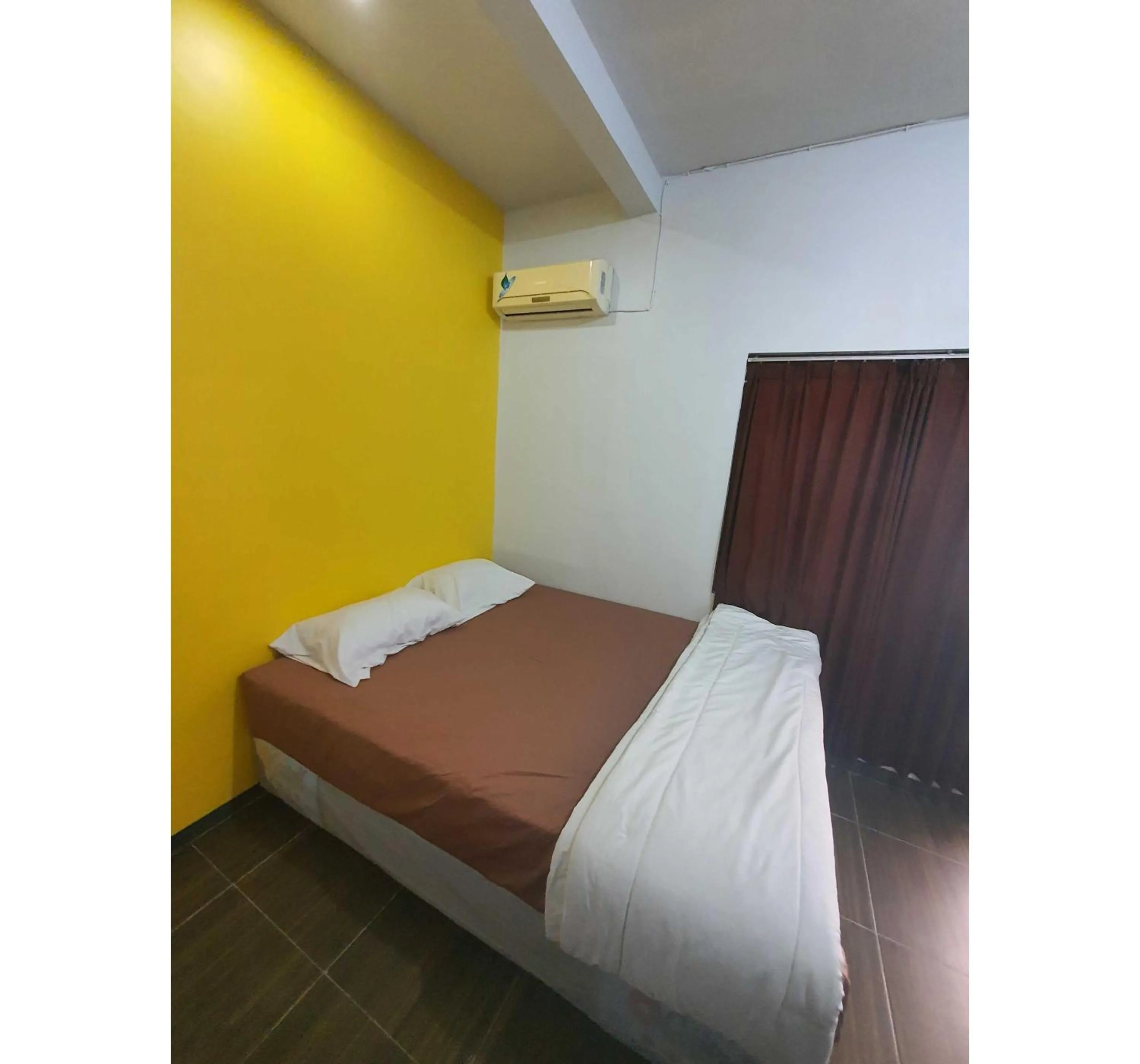 Bedroom, Bed in OYO Life 93202 Pentagon Homestay Syariah