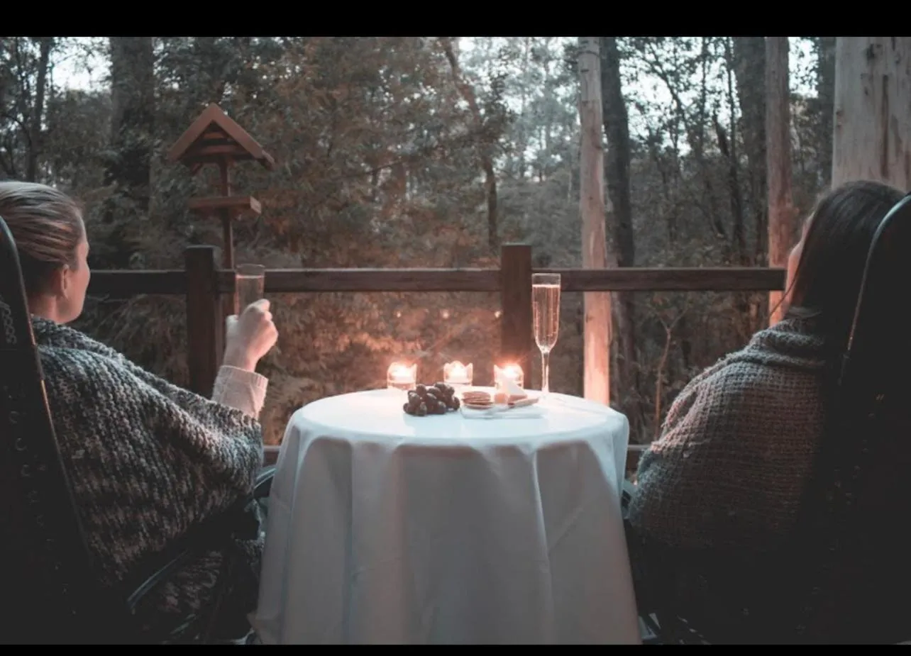 Woodlands rainforest retreat