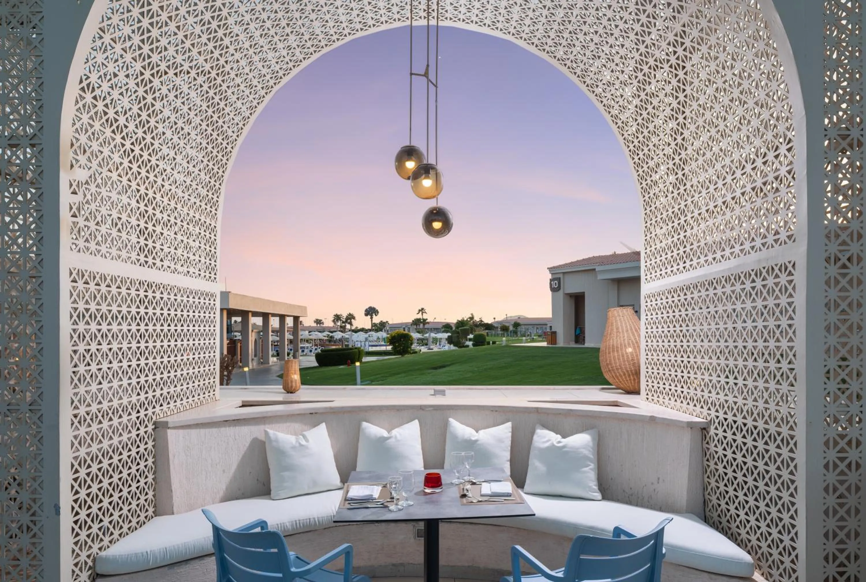 Day in Pickalbatros Golf Luxury Suites - All Inclusive