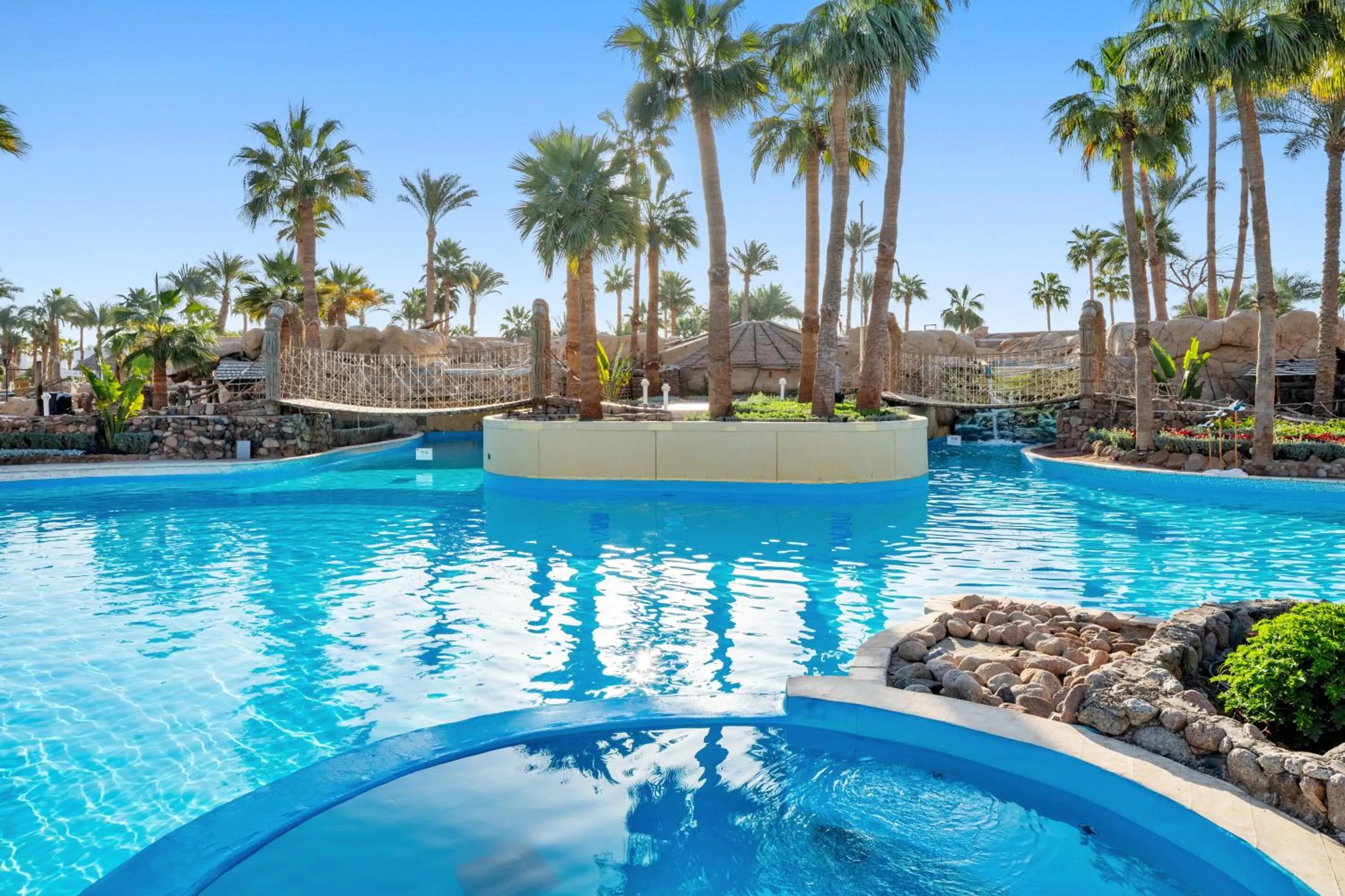 Swimming pool in Pickalbatros Golf Luxury Suites - All Inclusive