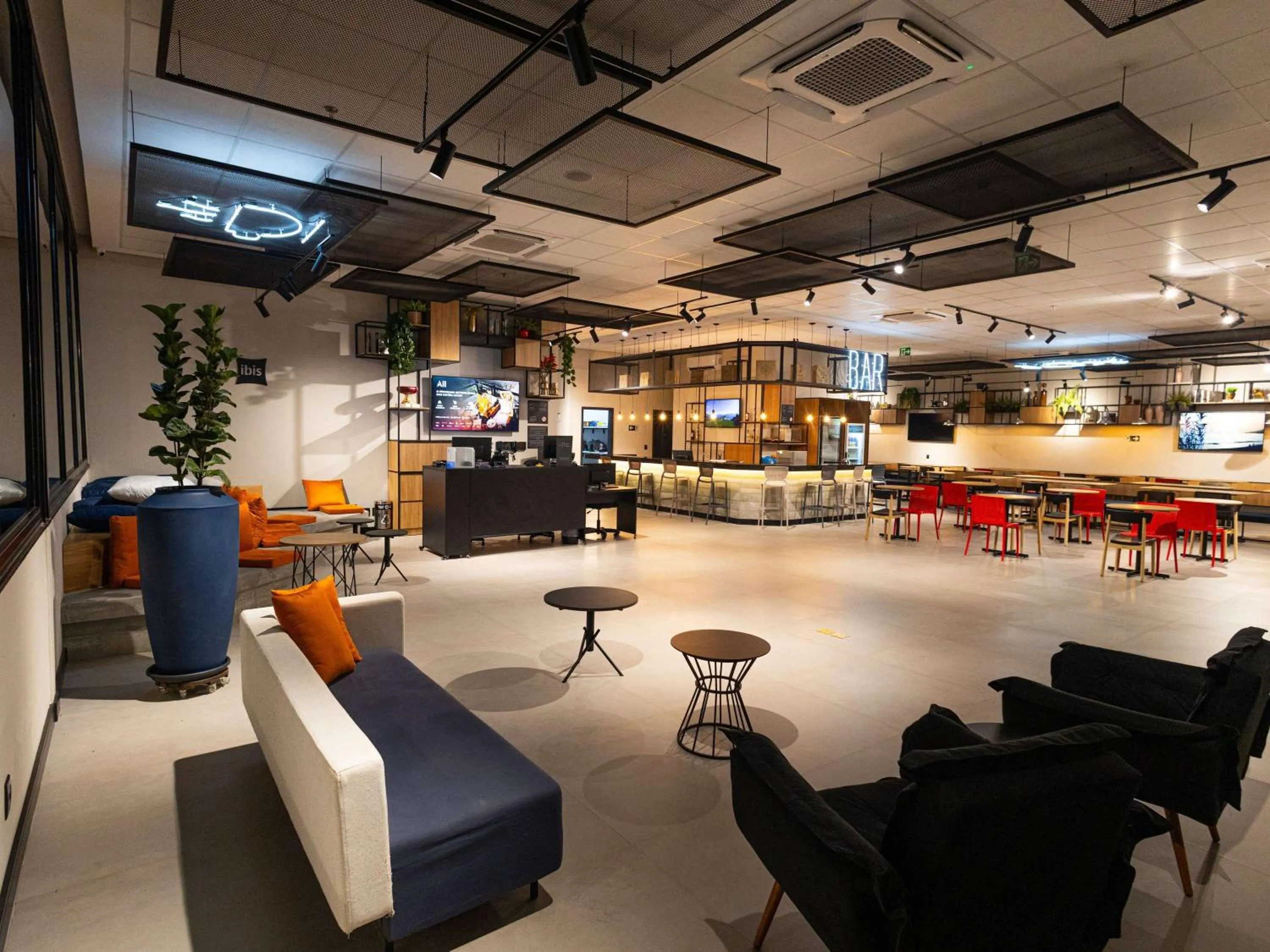 ibis Barra do Garças