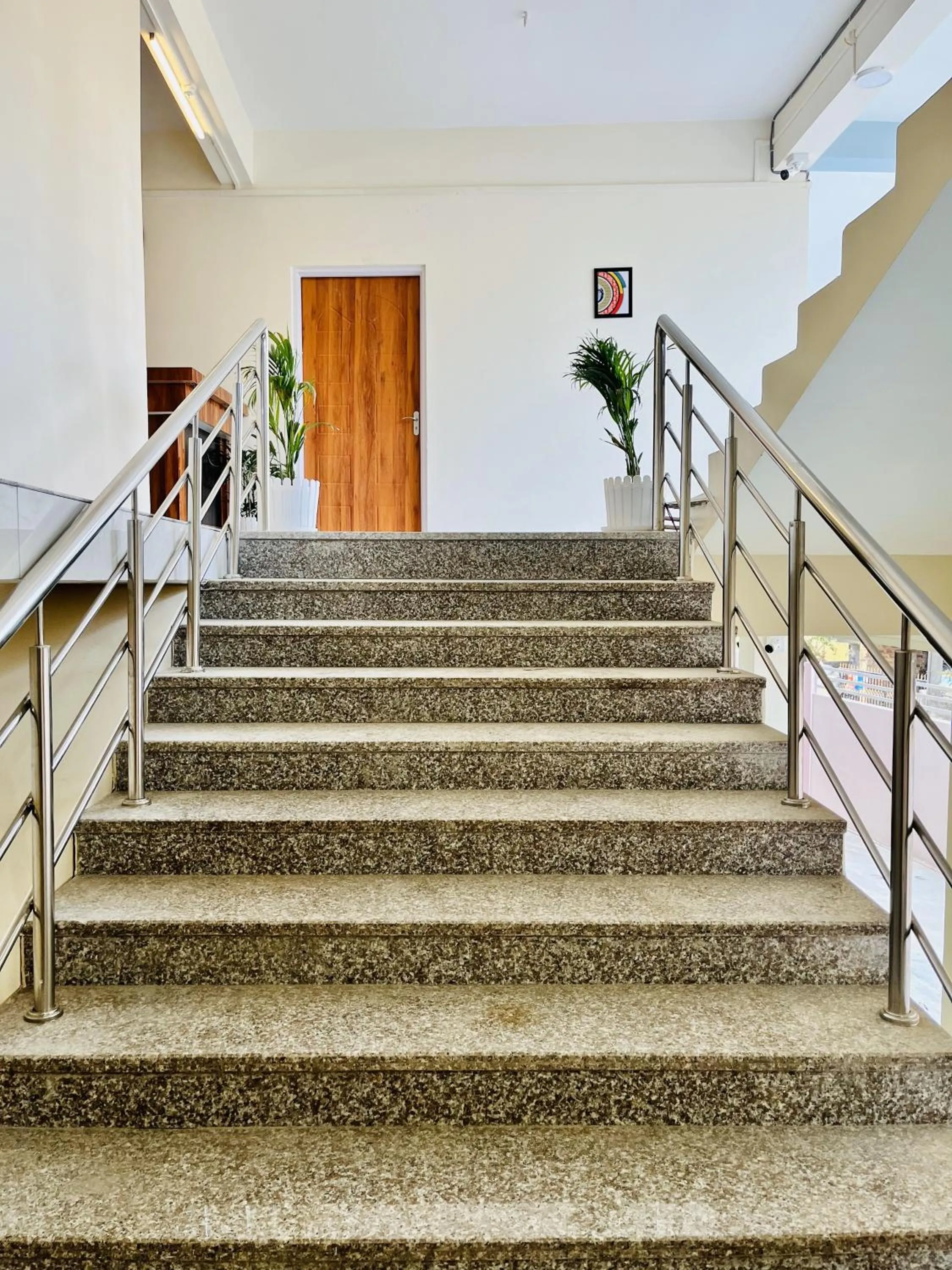Inner courtyard view in Queen's Residency