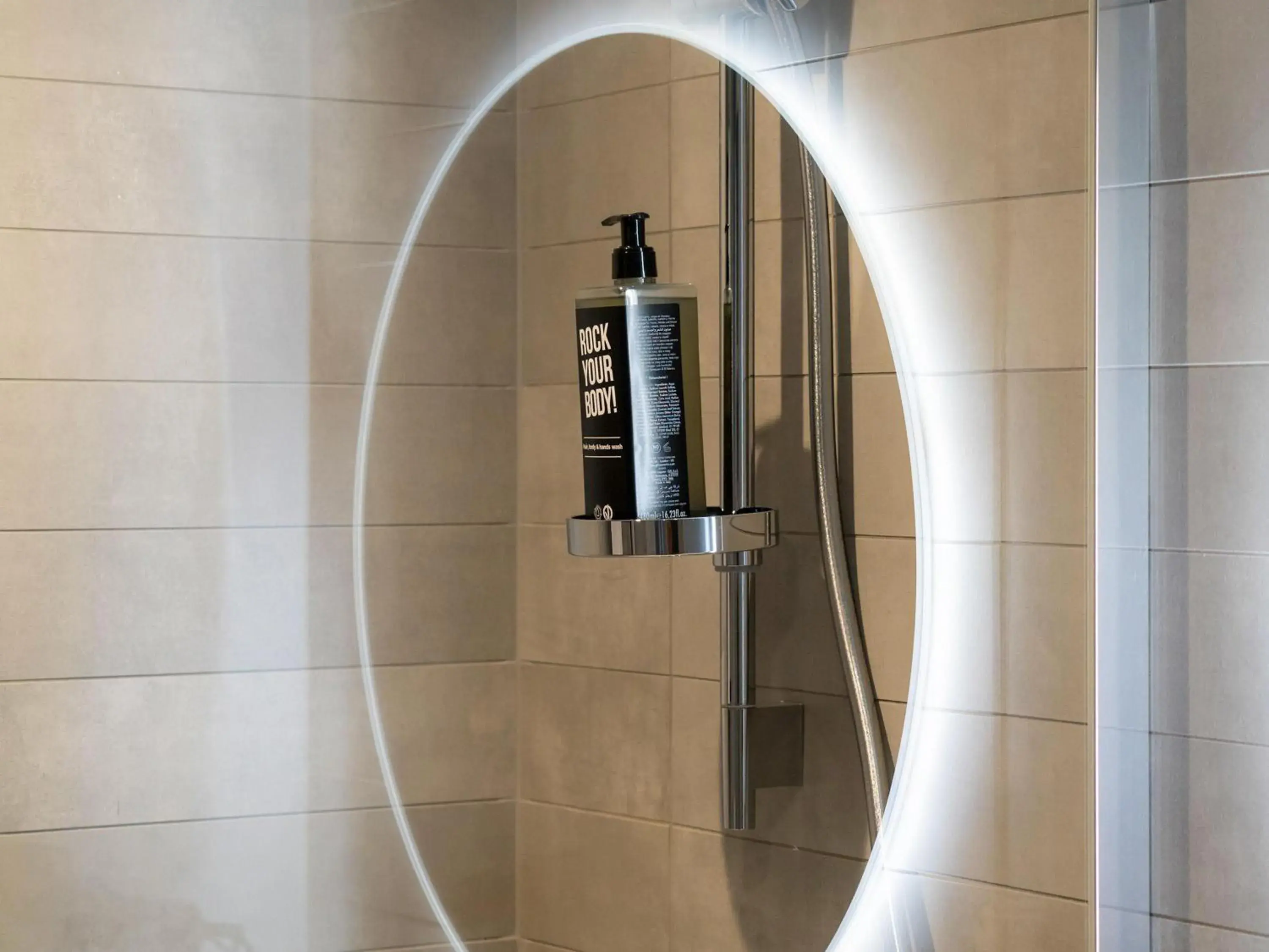 Bedroom in ibis Saint Paul Trois Chateaux Bedroom in ibis Saint Paul Trois Chateaux