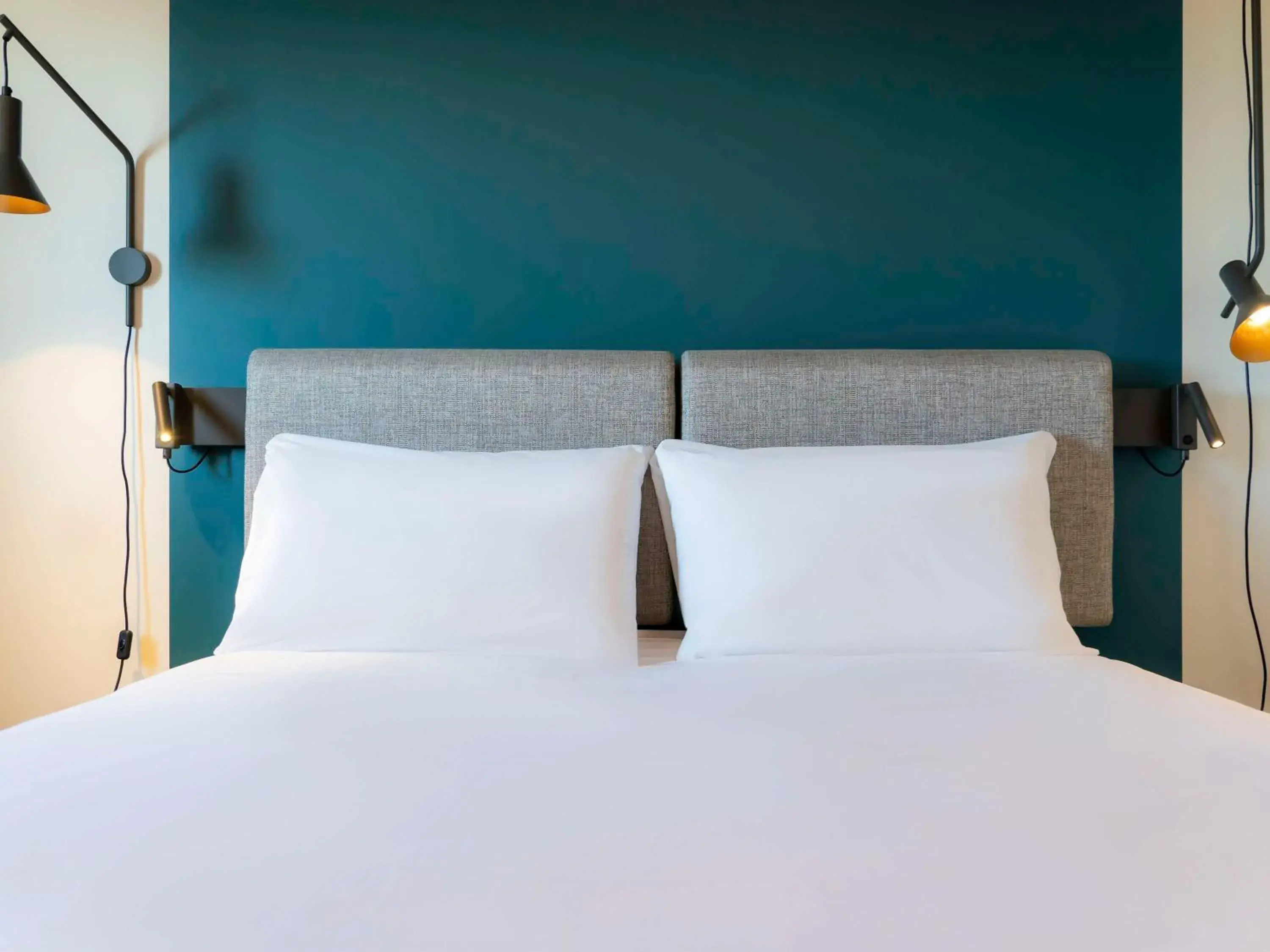 Bedroom, Bed in ibis Saint Paul Trois Chateaux Bedroom, Bed in ibis Saint Paul Trois Chateaux