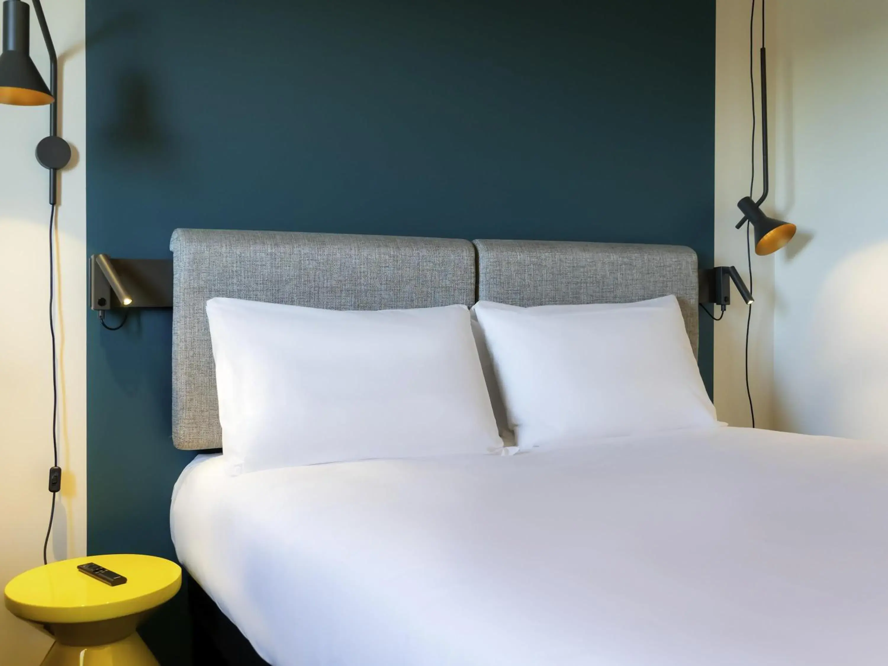 Bedroom, Bed in ibis Saint Paul Trois Chateaux Bedroom, Bed in ibis Saint Paul Trois Chateaux