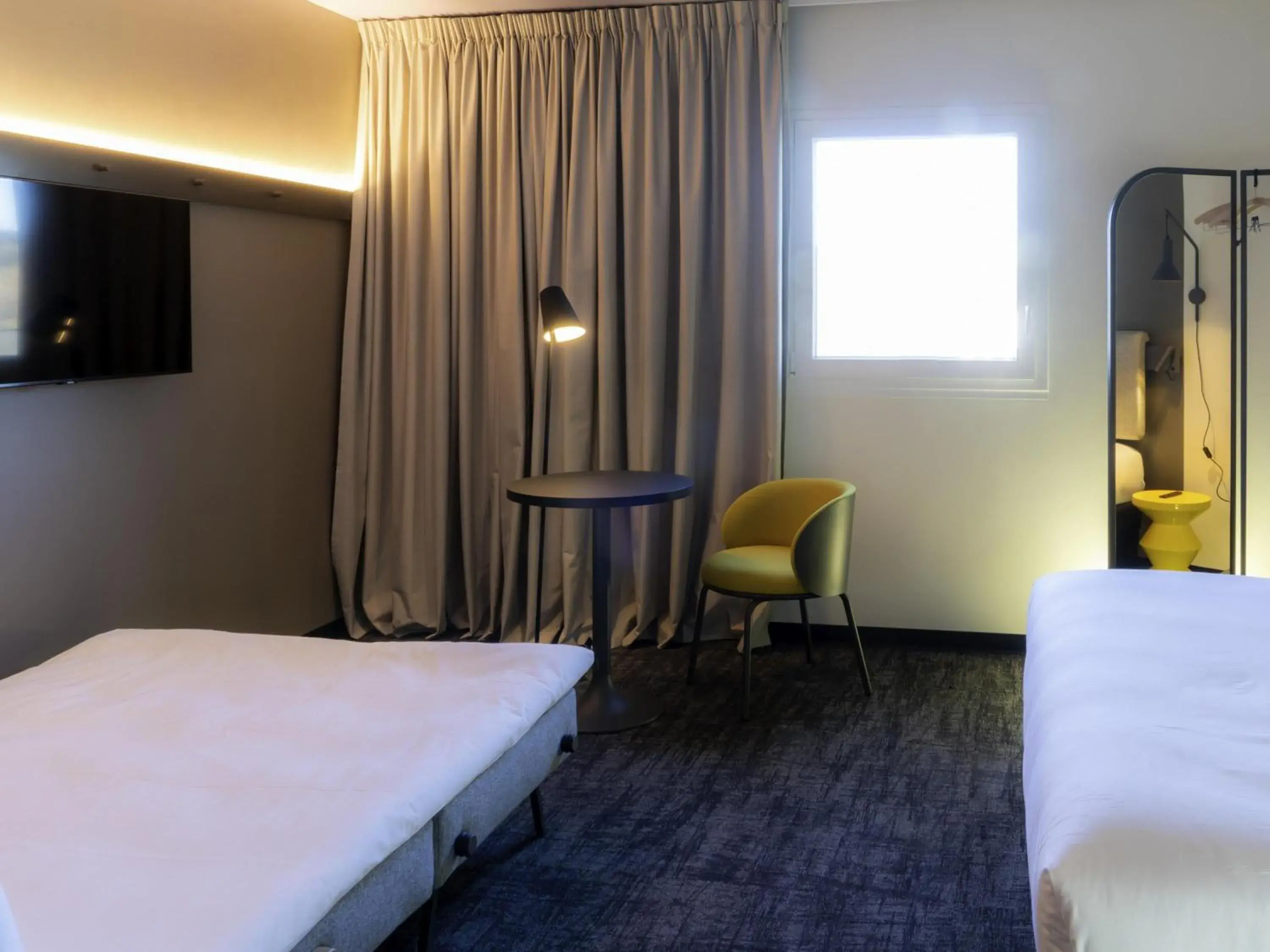 Bedroom, Bed in ibis Saint Paul Trois Chateaux Bedroom, Bed in ibis Saint Paul Trois Chateaux