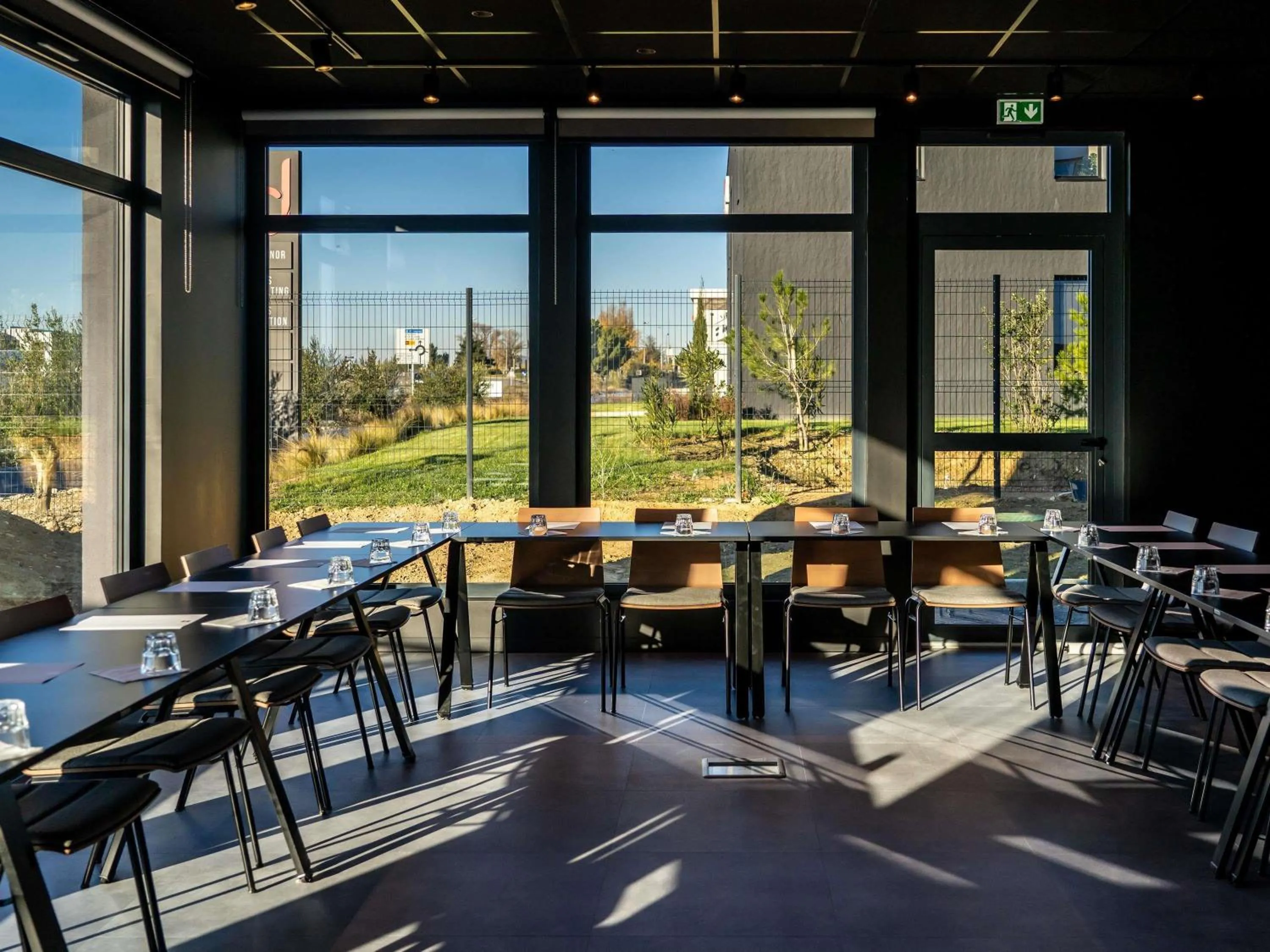 Meeting/conference room in ibis Saint Paul Trois Chateaux