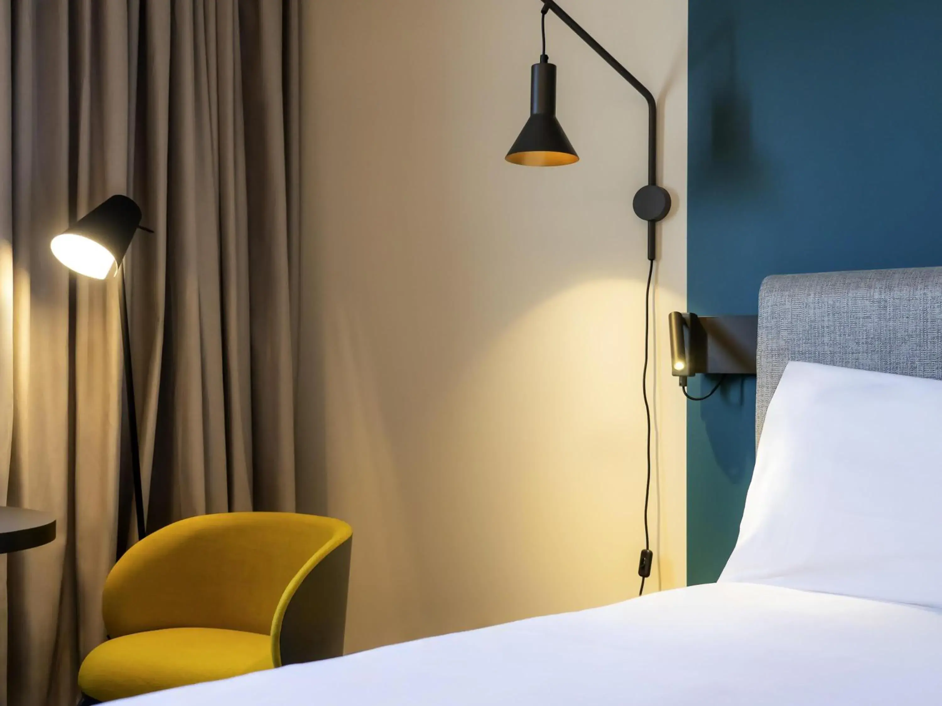 Bedroom, Bed in ibis Saint Paul Trois Chateaux Bedroom, Bed in ibis Saint Paul Trois Chateaux