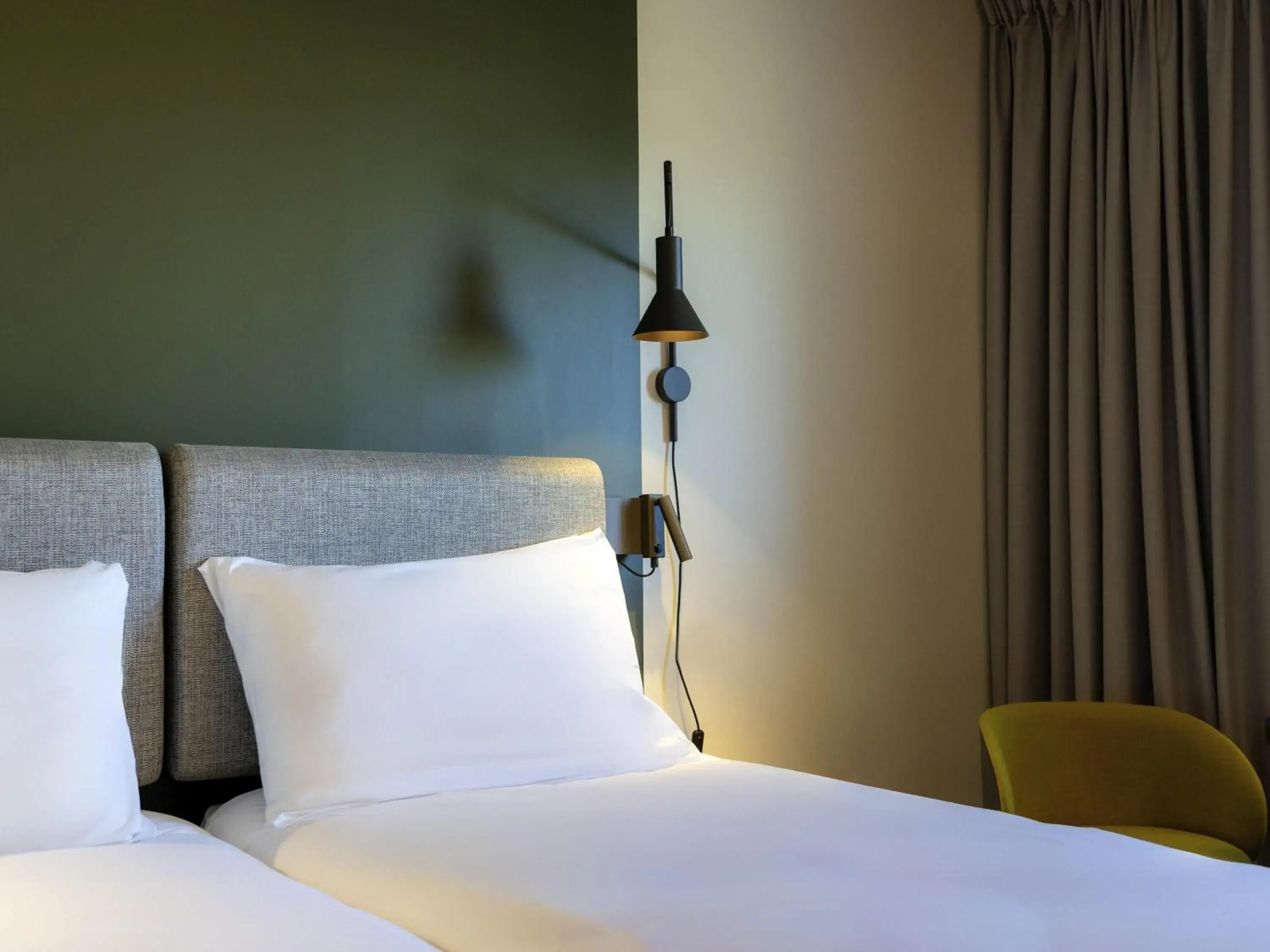 Bedroom, Bed in ibis Saint Paul Trois Chateaux Bedroom, Bed in ibis Saint Paul Trois Chateaux