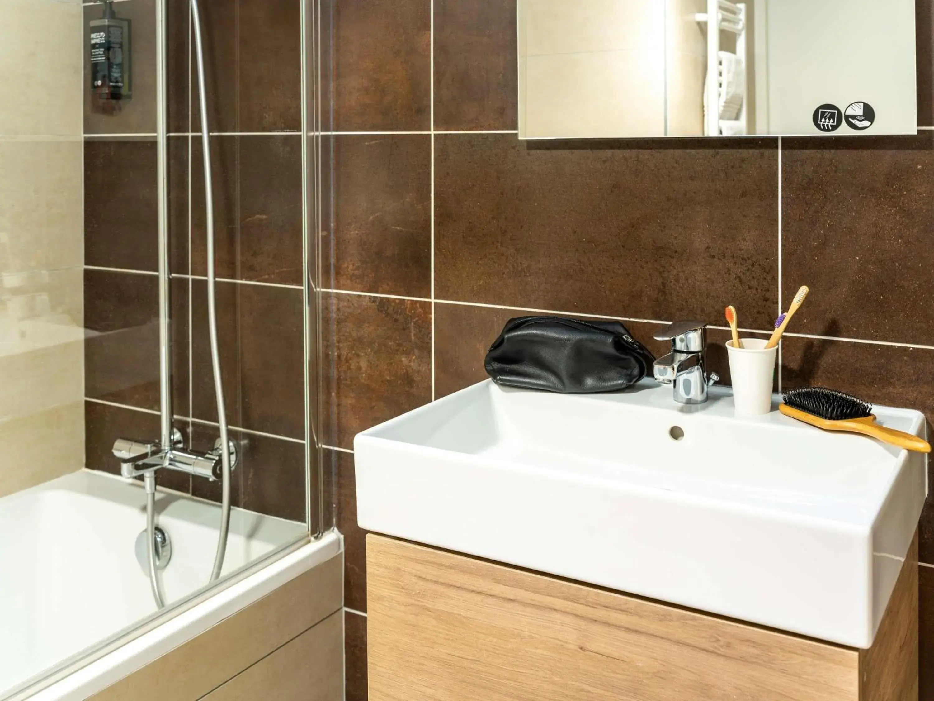 Bedroom in ibis Styles Cabriès Aix-en-Provence TGV Bedroom in ibis Styles Cabriès Aix-en-Provence TGV