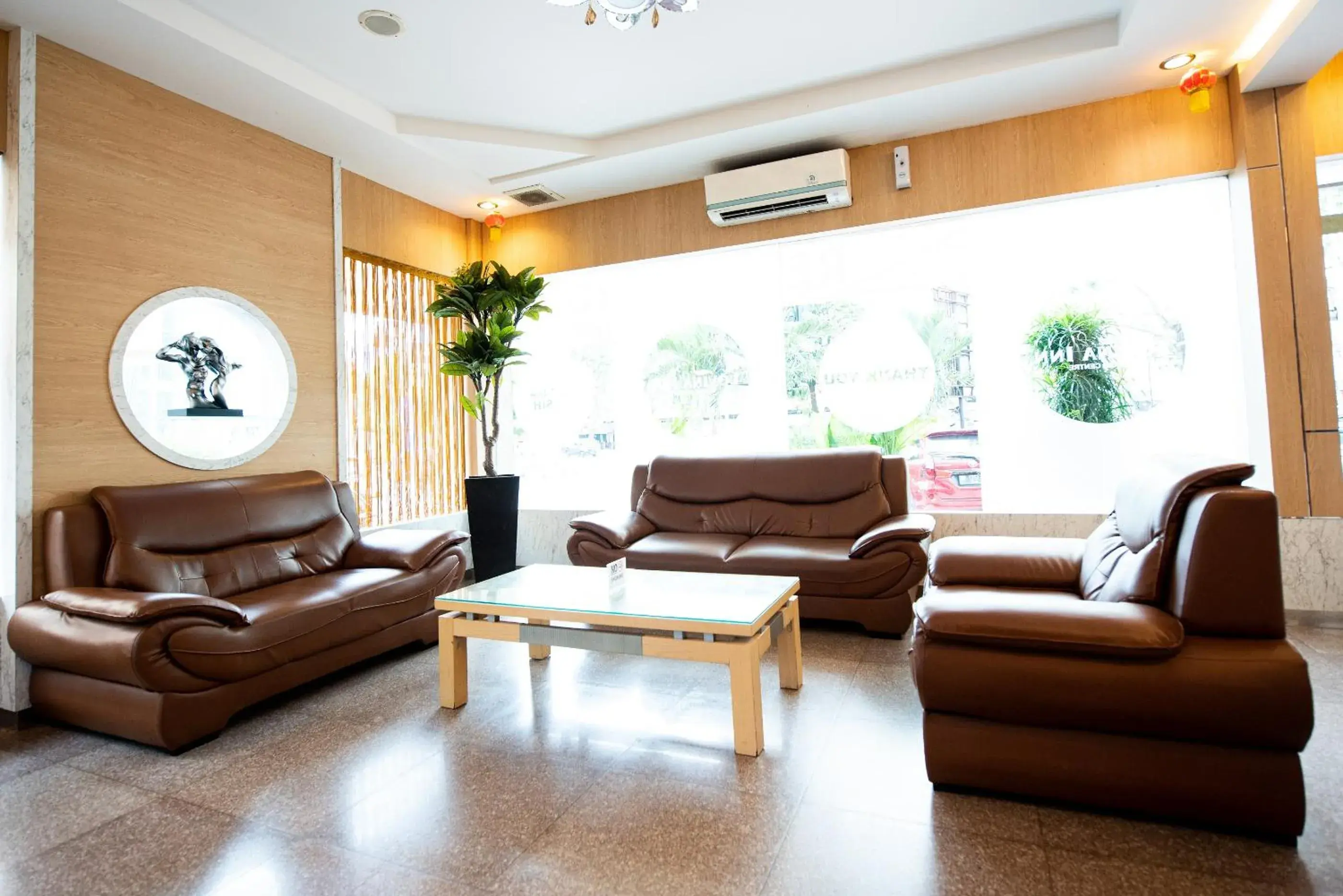 Lobby or reception in Lovina Inn Penuin Lobby or reception in Lovina Inn Penuin