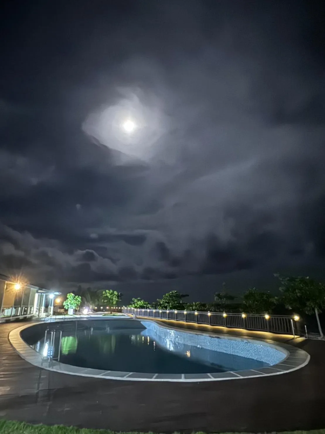 Night in W Golf Resort