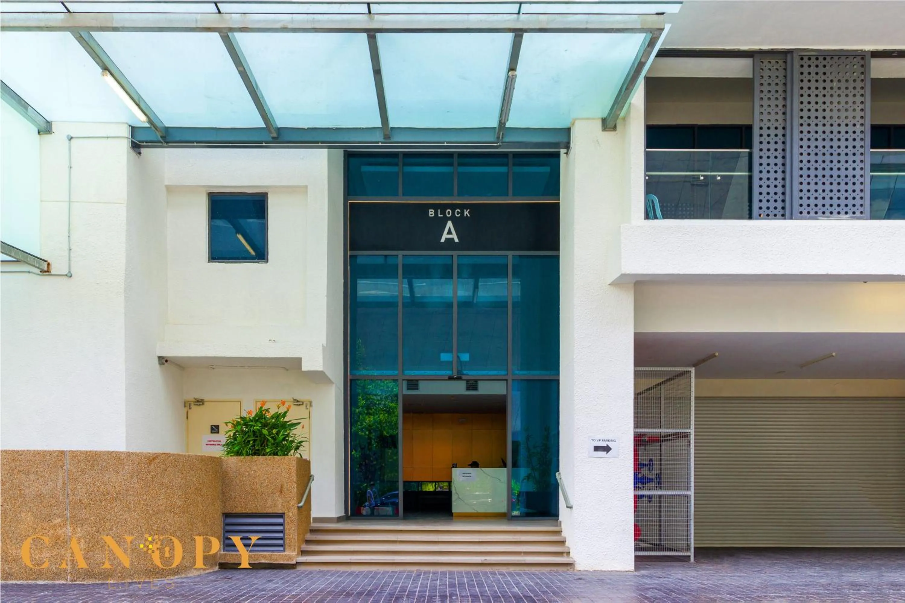 Facade/entrance in The Luxe & The Colony, KLCC