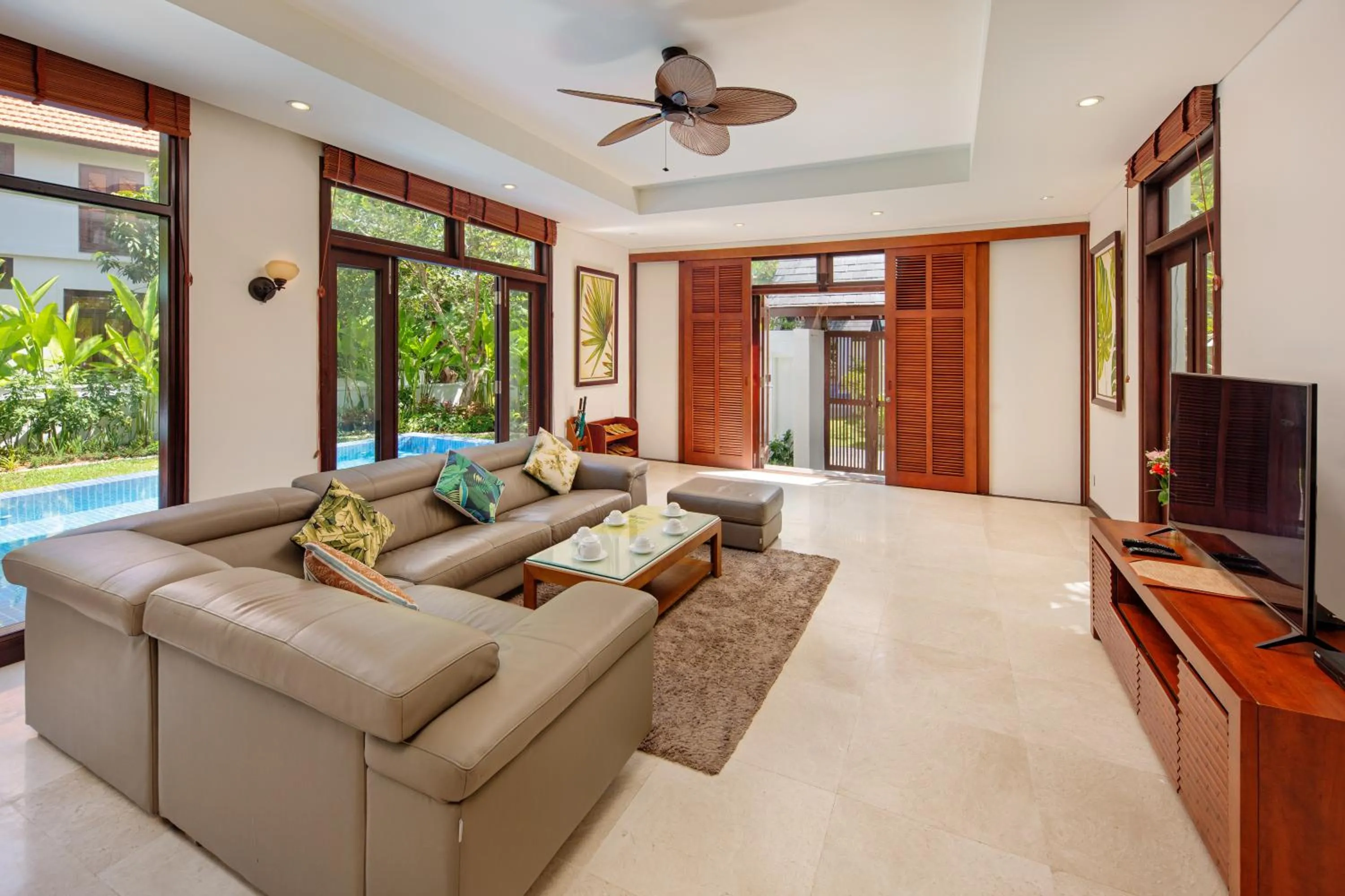Communal lounge/ TV room in Purama Villas Resort Beachfront Da Nang