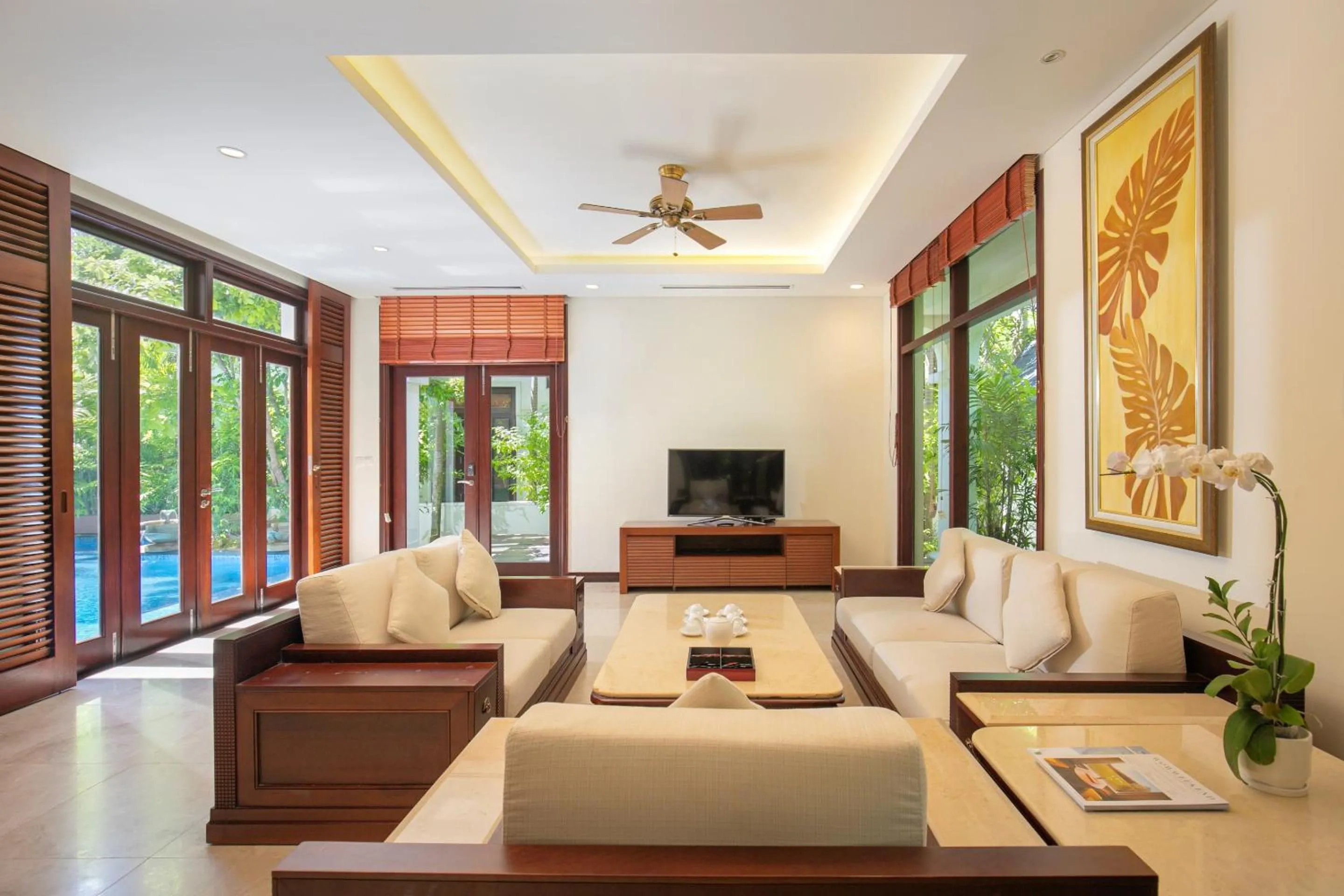 Communal lounge/ TV room in Purama Villas Resort Beachfront Da Nang