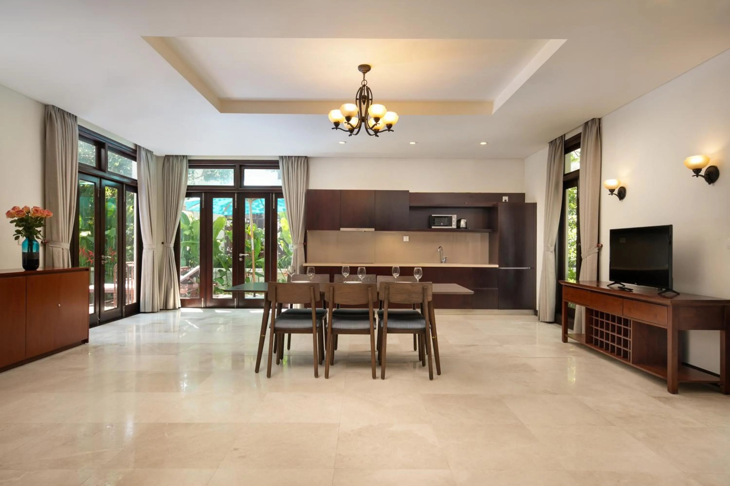 Communal lounge/ TV room in Purama Villas Resort Beachfront Da Nang