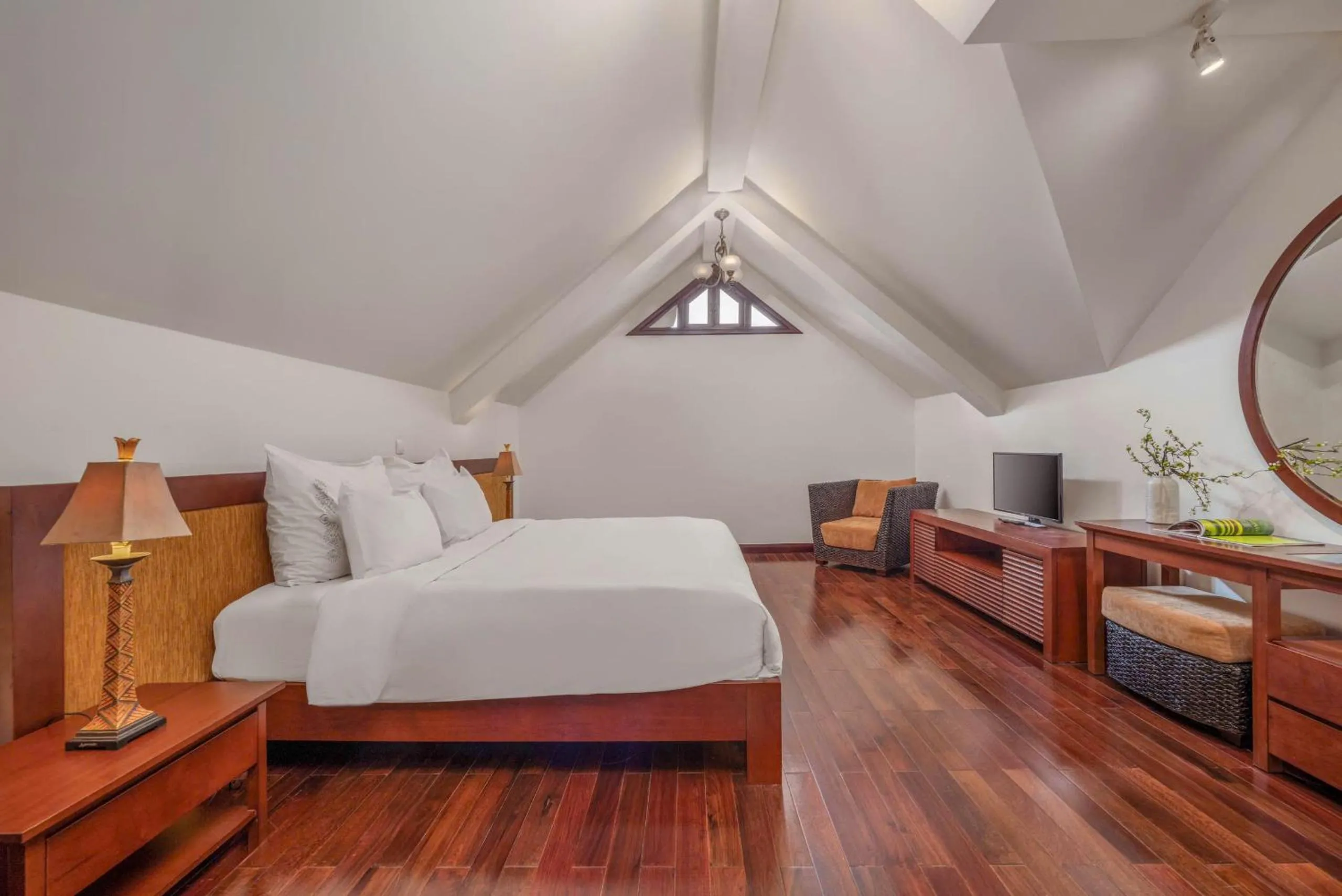 Bed in Purama Villas Resort Beachfront Da Nang