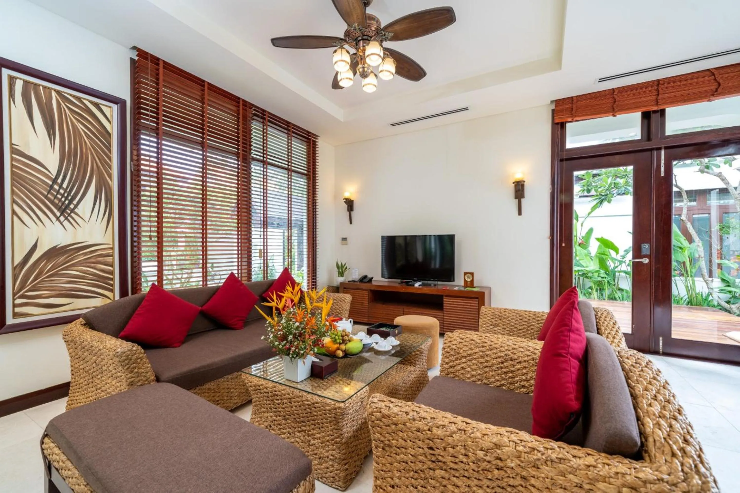 Communal lounge/ TV room in Purama Villas Resort Beachfront Da Nang