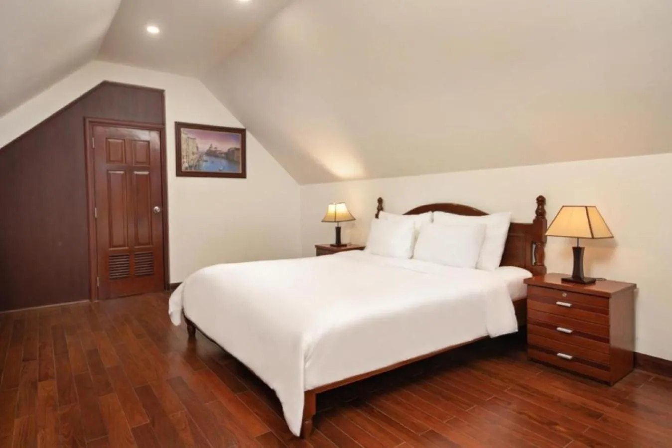 Bed in Purama Villas Resort Beachfront Da Nang