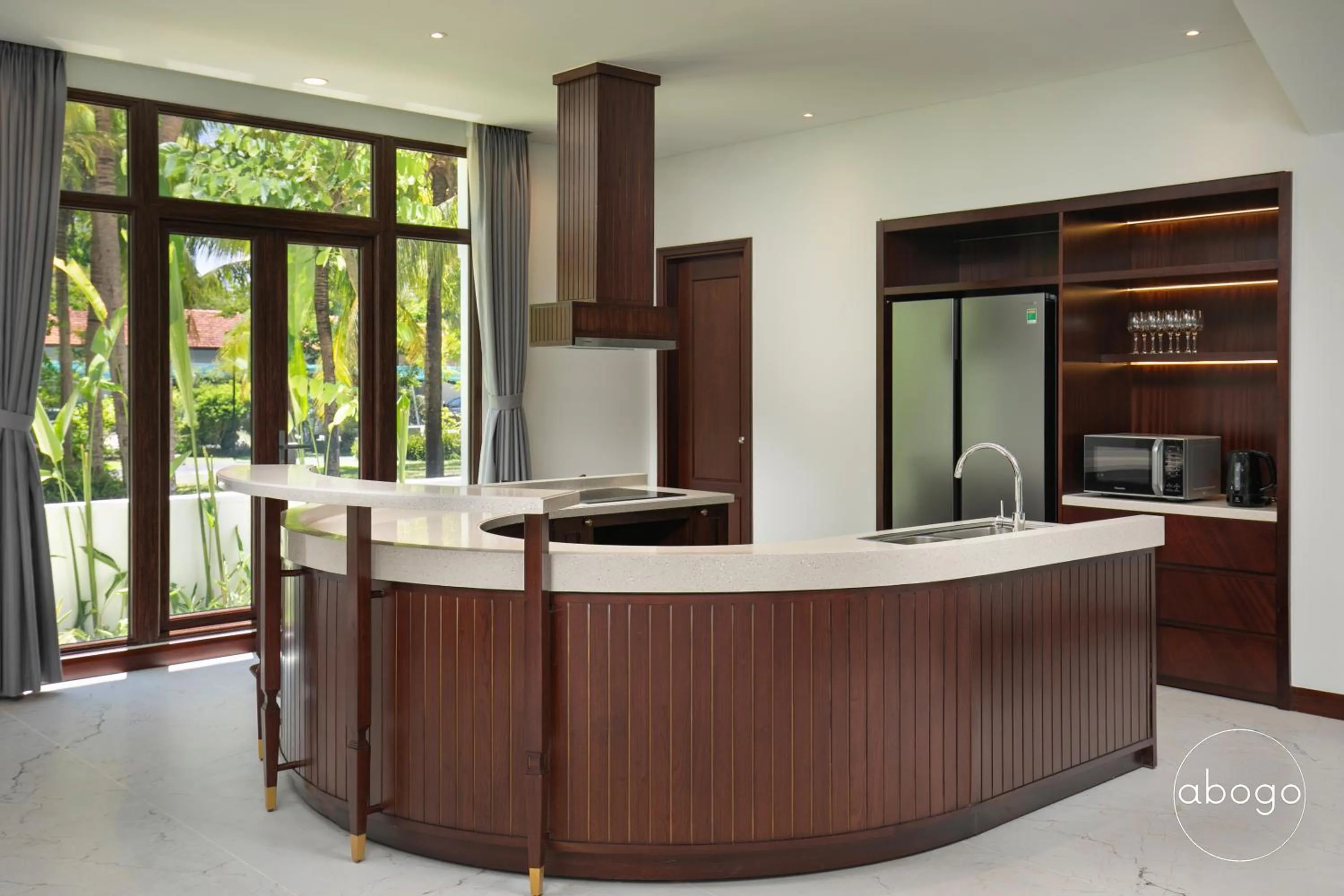 Kitchen or kitchenette in Purama Villas Resort Beachfront Da Nang