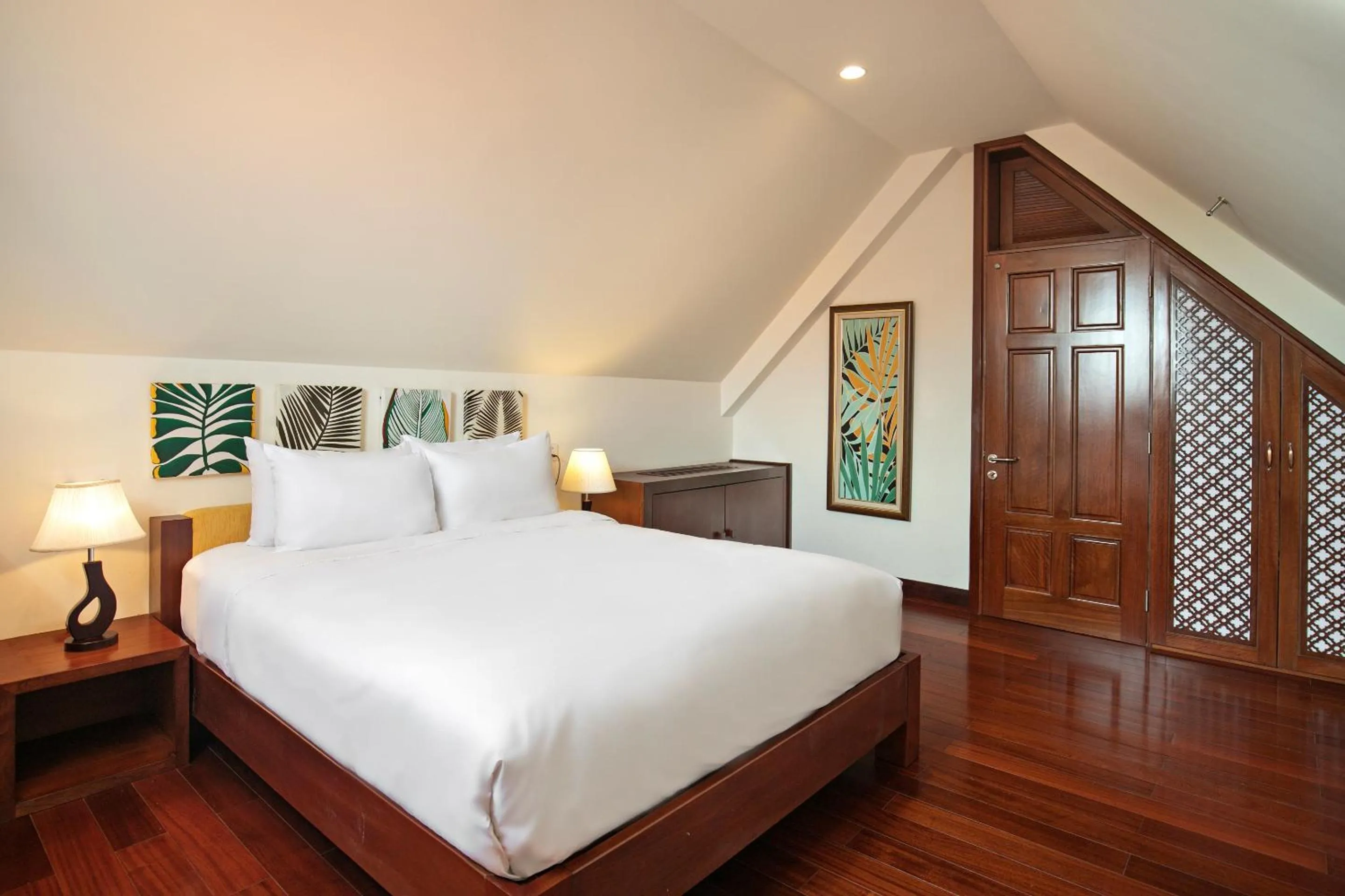 Bed in Purama Villas Resort Beachfront Da Nang