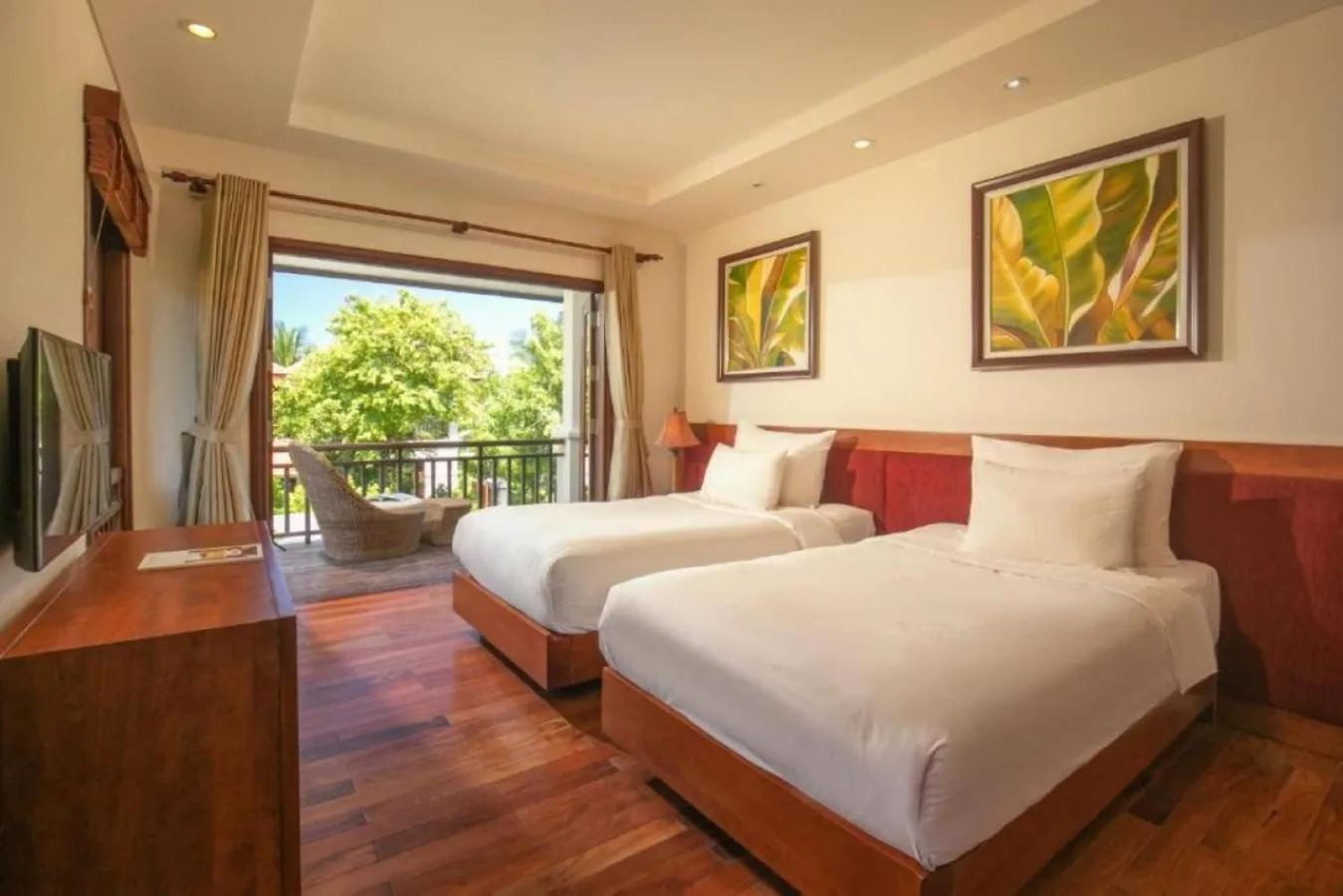 Communal lounge/ TV room, Bed in Purama Villas Resort Beachfront Da Nang