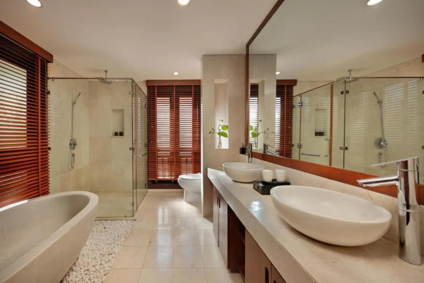 Shower in Purama Villas Resort Beachfront Da Nang