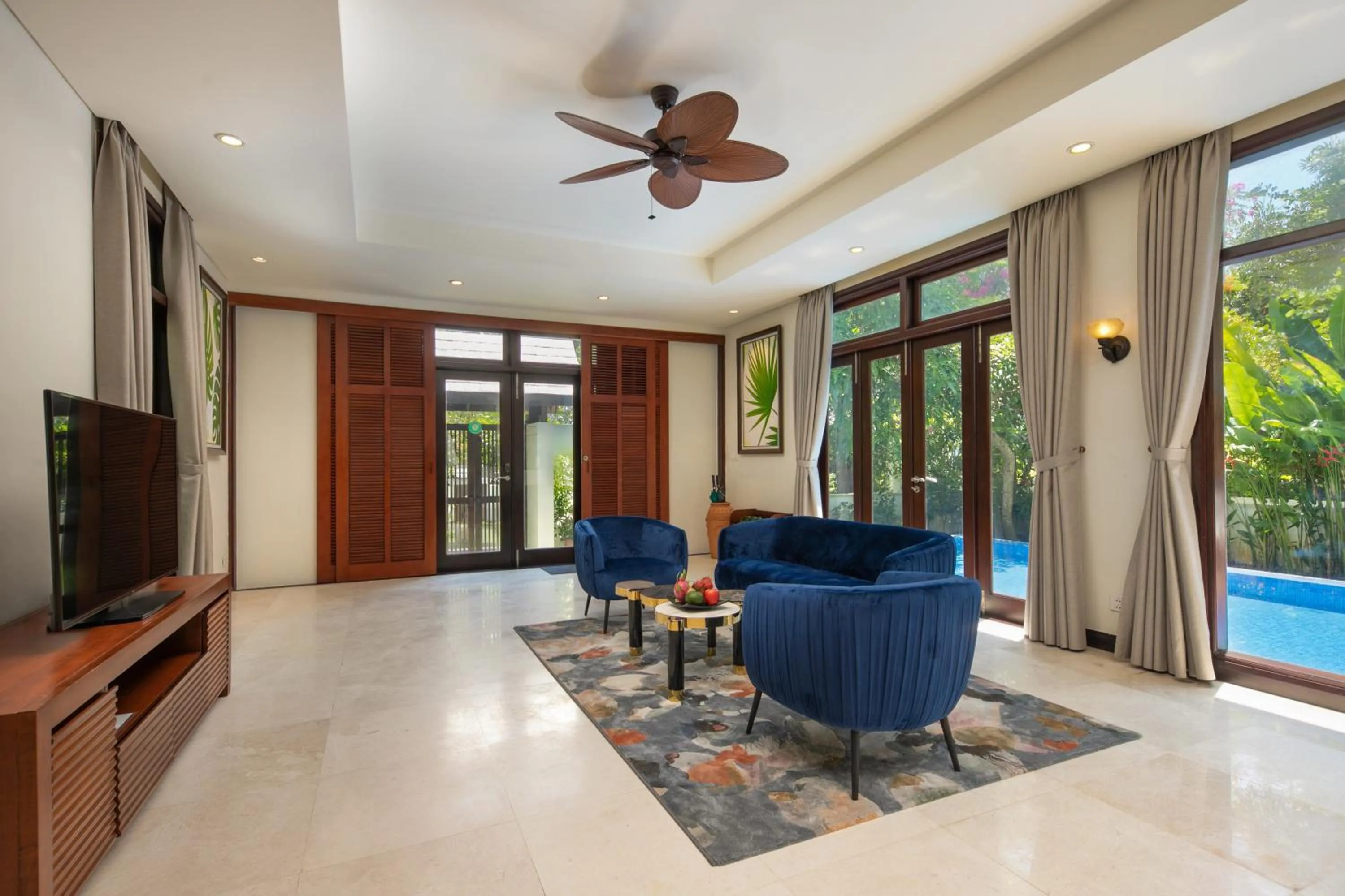 Communal lounge/ TV room in Purama Villas Resort Beachfront Da Nang