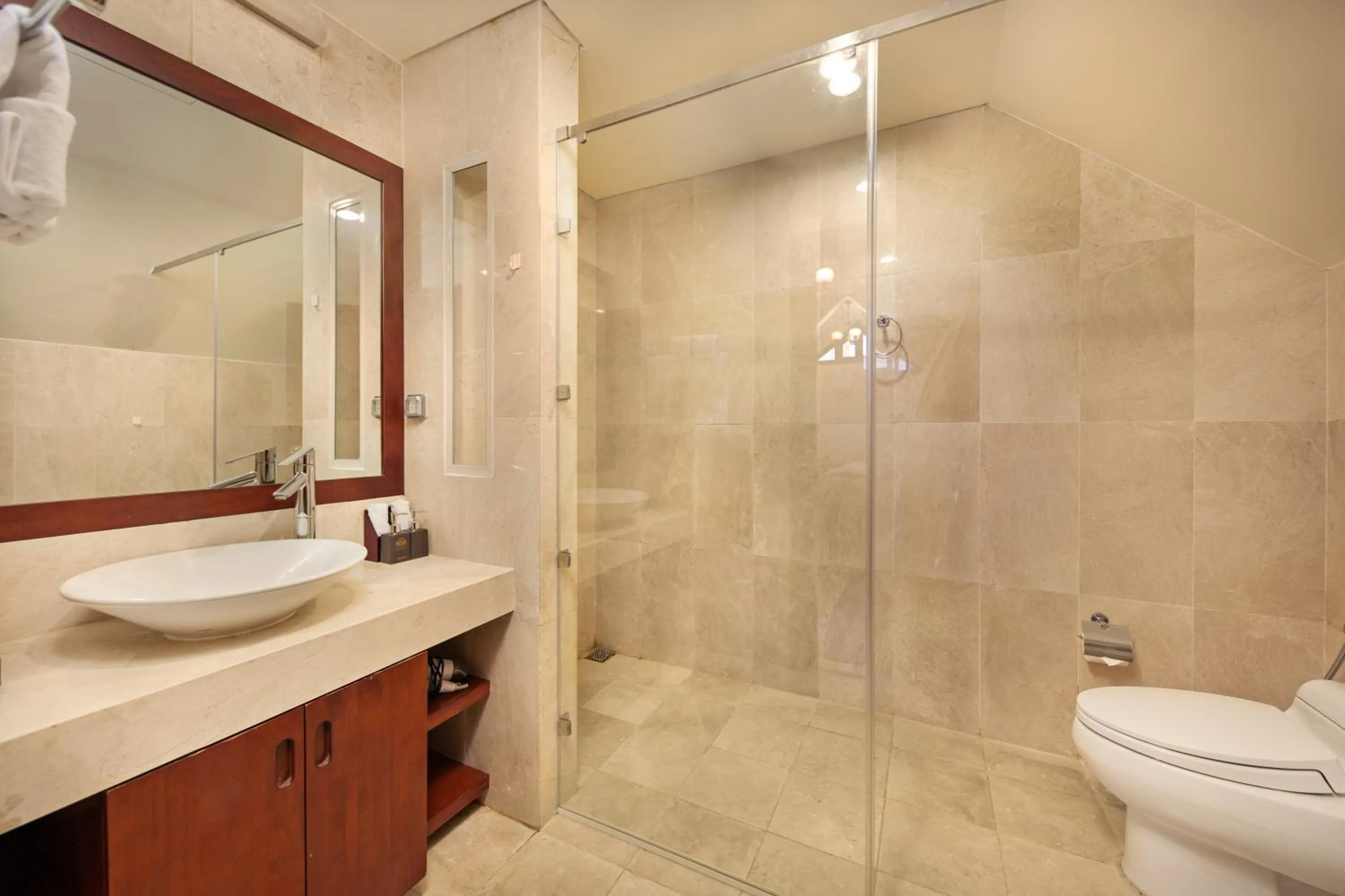 Shower in Purama Villas Resort Beachfront Da Nang
