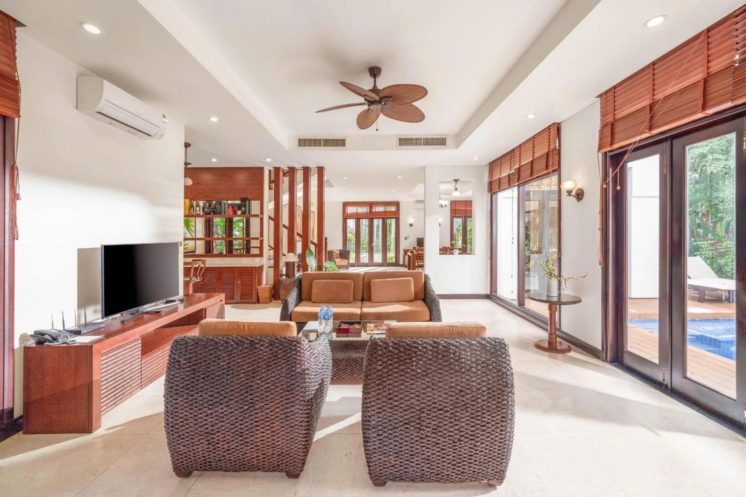 Communal lounge/ TV room in Purama Villas Resort Beachfront Da Nang