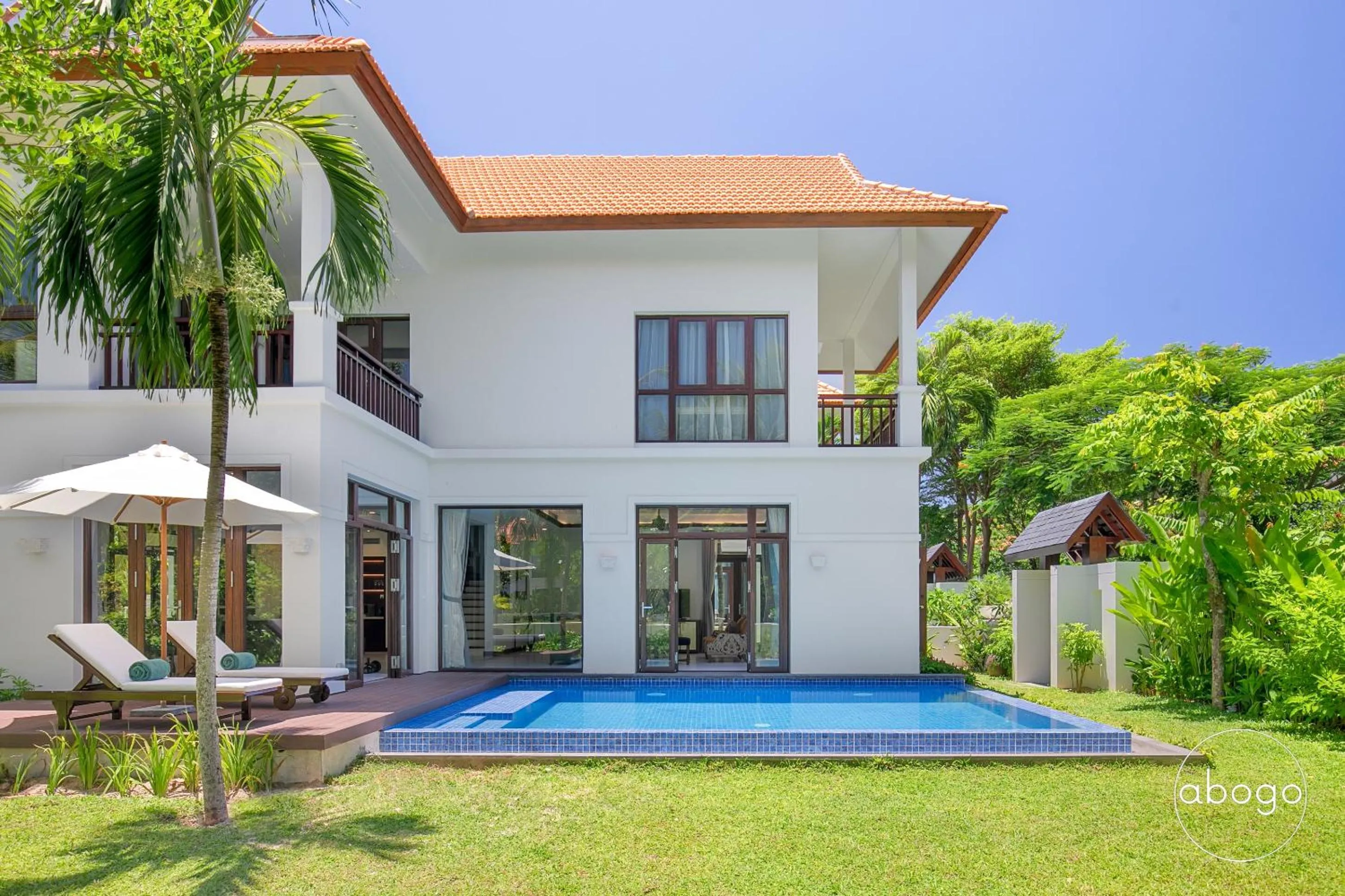 Property building in Purama Villas Resort Beachfront Da Nang