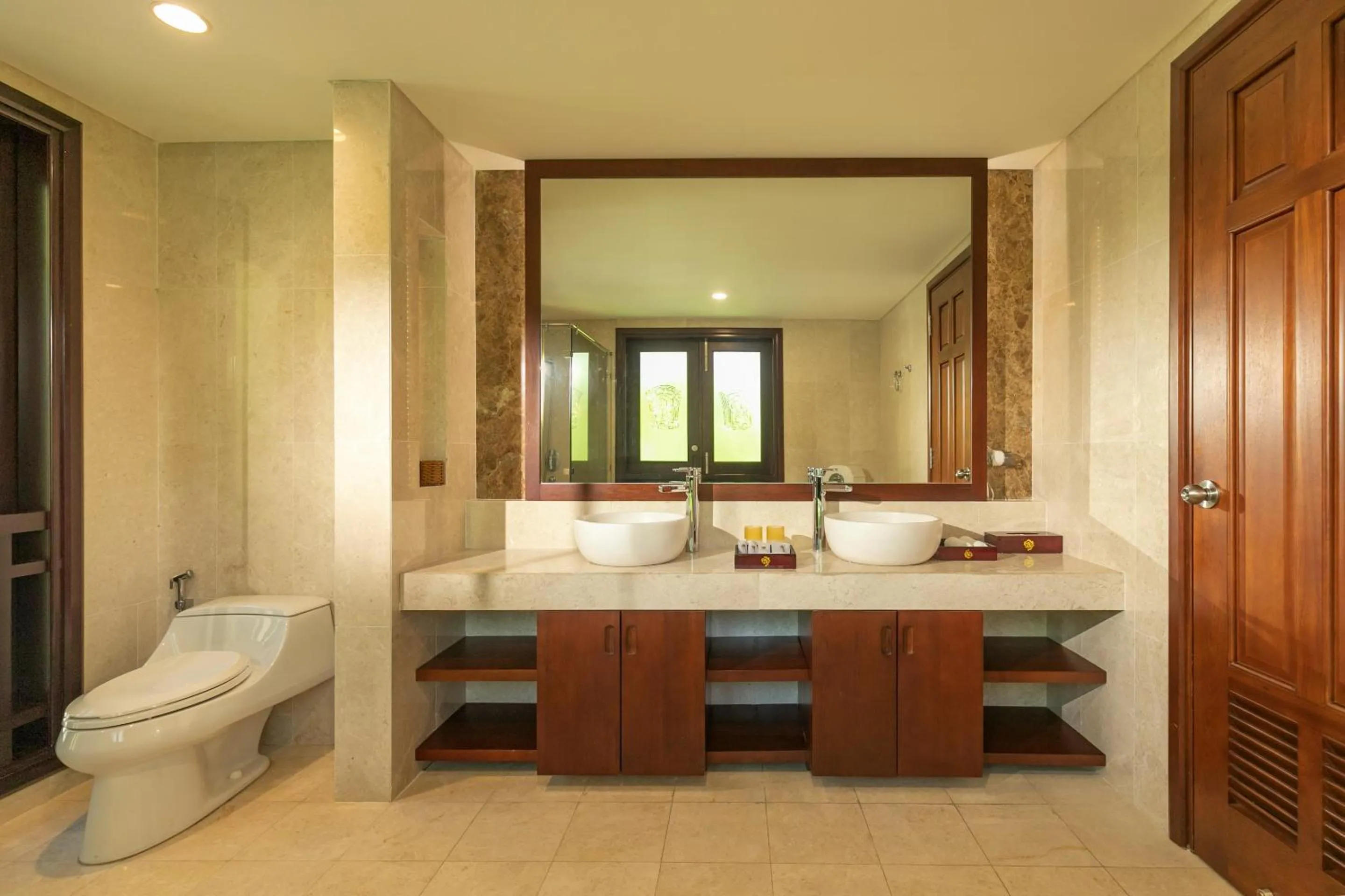 Toilet in Purama Villas Resort Beachfront Da Nang