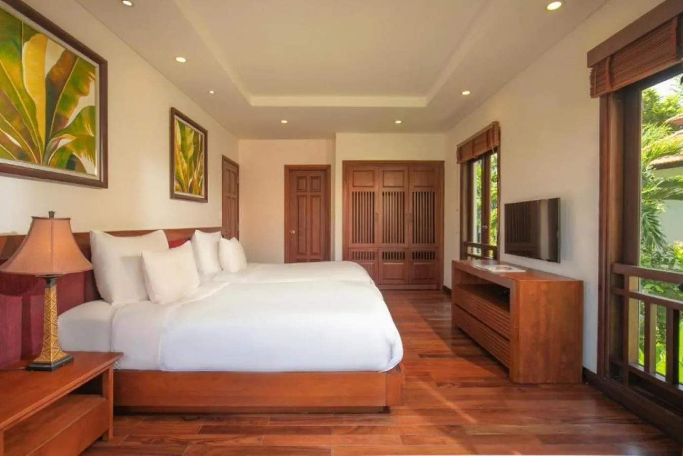 Communal lounge/ TV room, Bed in Purama Villas Resort Beachfront Da Nang