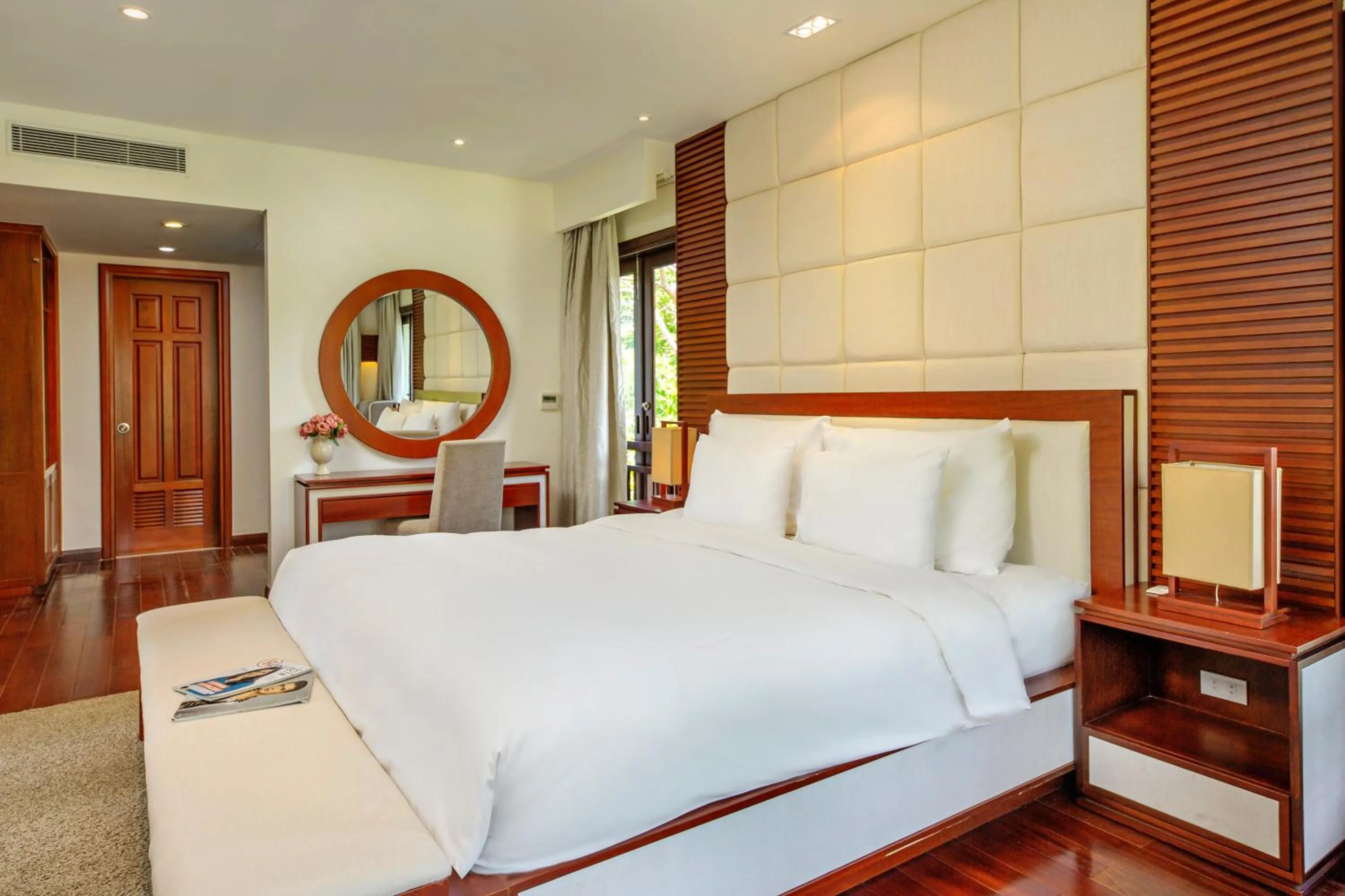 Bed in Purama Villas Resort Beachfront Da Nang
