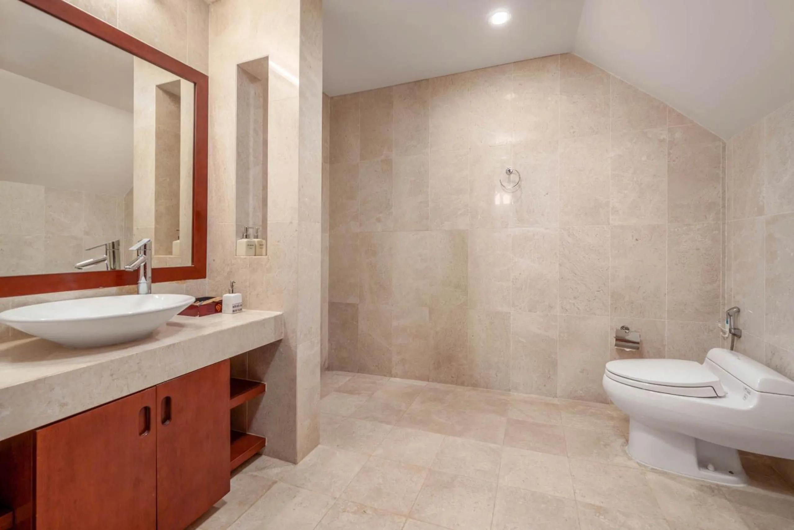Shower in Purama Villas Resort Beachfront Da Nang