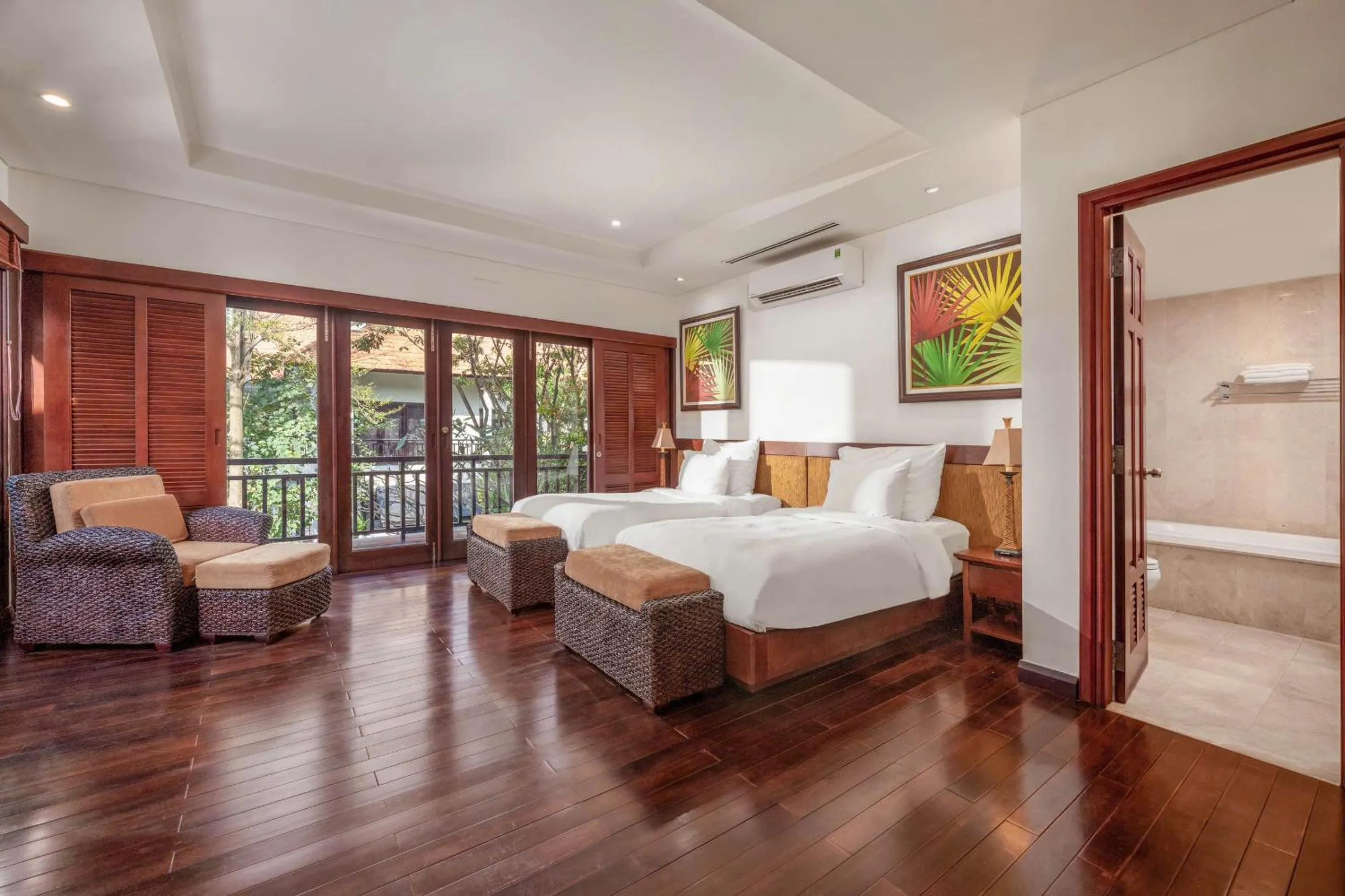 Bed in Purama Villas Resort Beachfront Da Nang